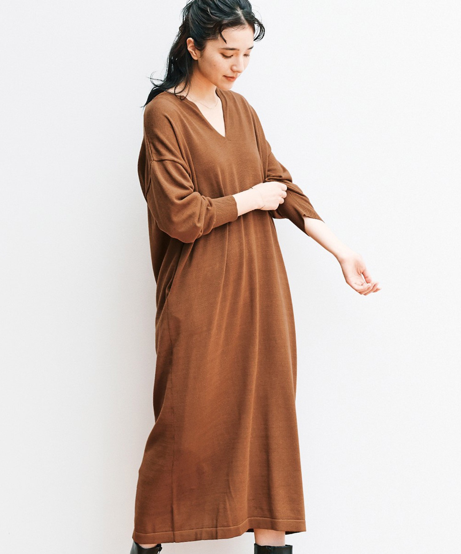 マーケット 佐藤かなさんプロデュース アヴェクモワ スキッパーニットワンピース キャメル