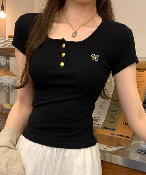 tシャツ A'GEM/9 × .kom 「.Kom/ドットケーオーエム」 ネックレスプリントトップス レディース A'GEM/9 × .kom 『.Kom/ドットケーオーエム』 ネックレス