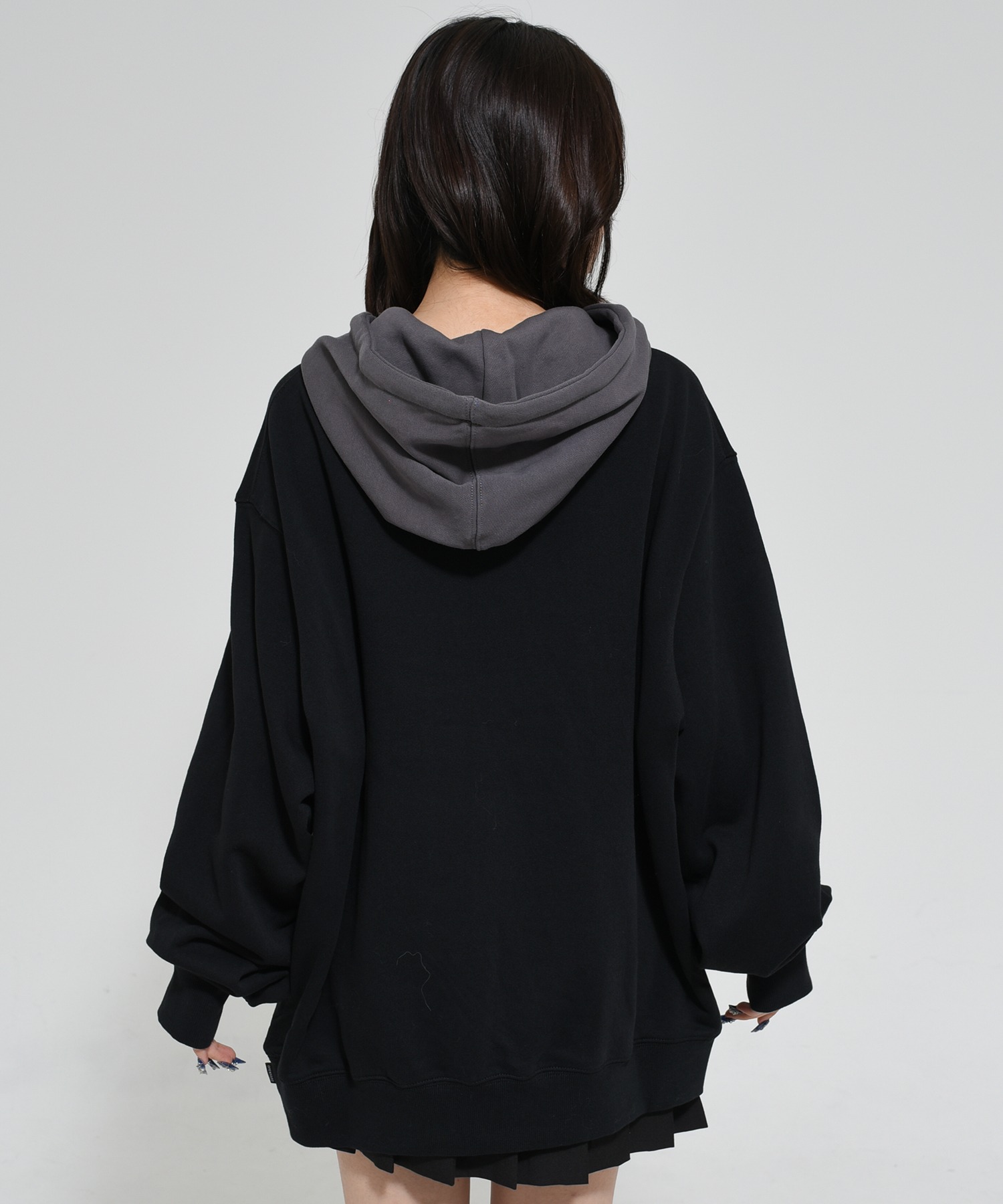 ★OY★L.S HOODIE-BLACK/WHITE★正規品/韓国直送料込/人気 OY オーワイ レイヤードデザインプルオーバーパーカー L.S