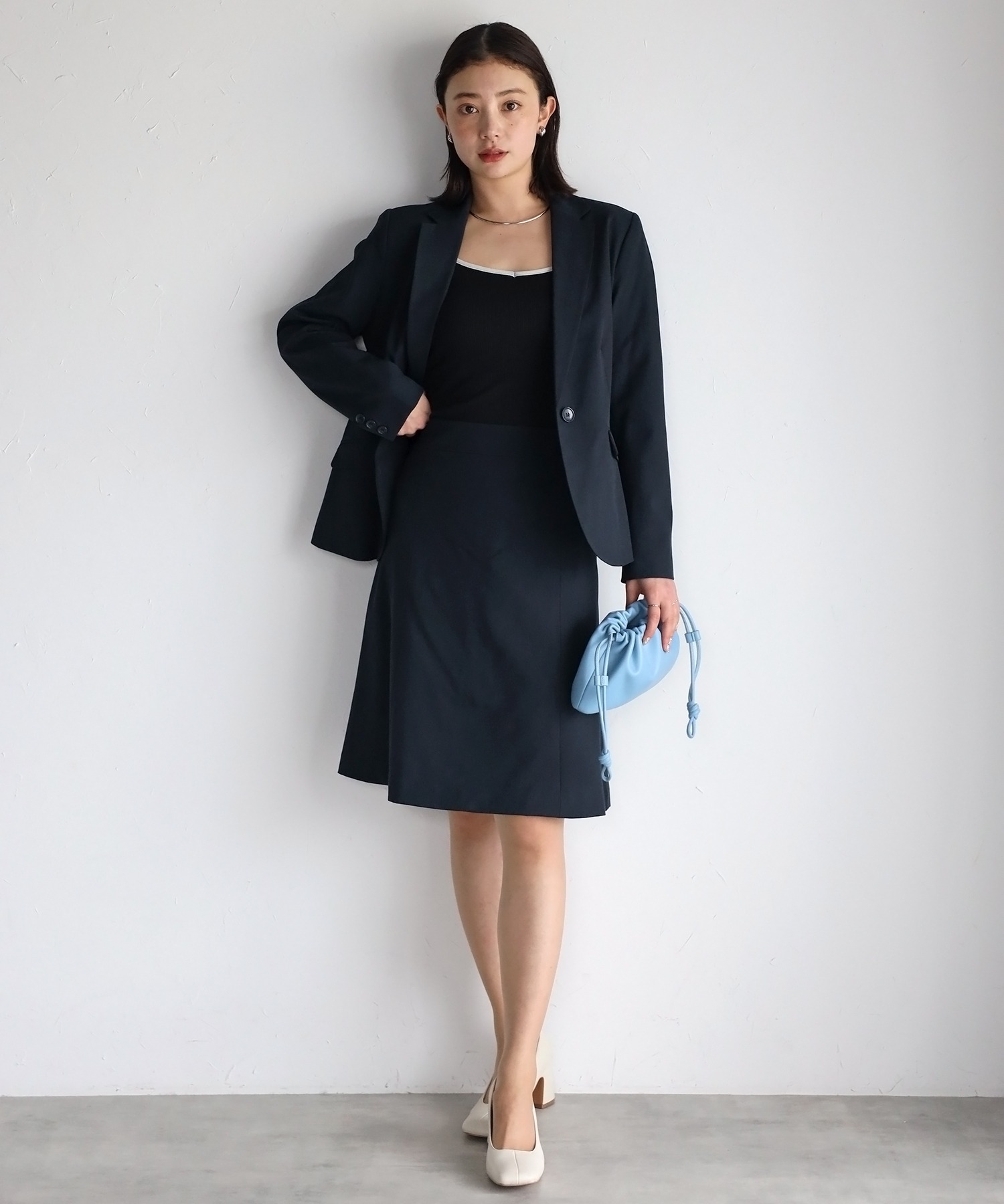model:166cm　着用サイズ：13号　着用カラー：ネイビー