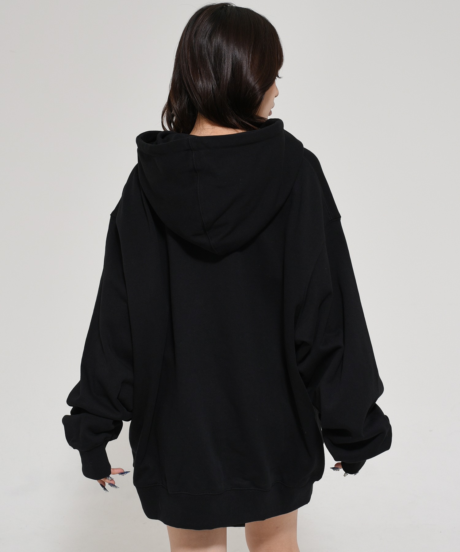 OY/オーワイ』 PEARL STUD LOGO HOODIE/パールスタッド ロゴ