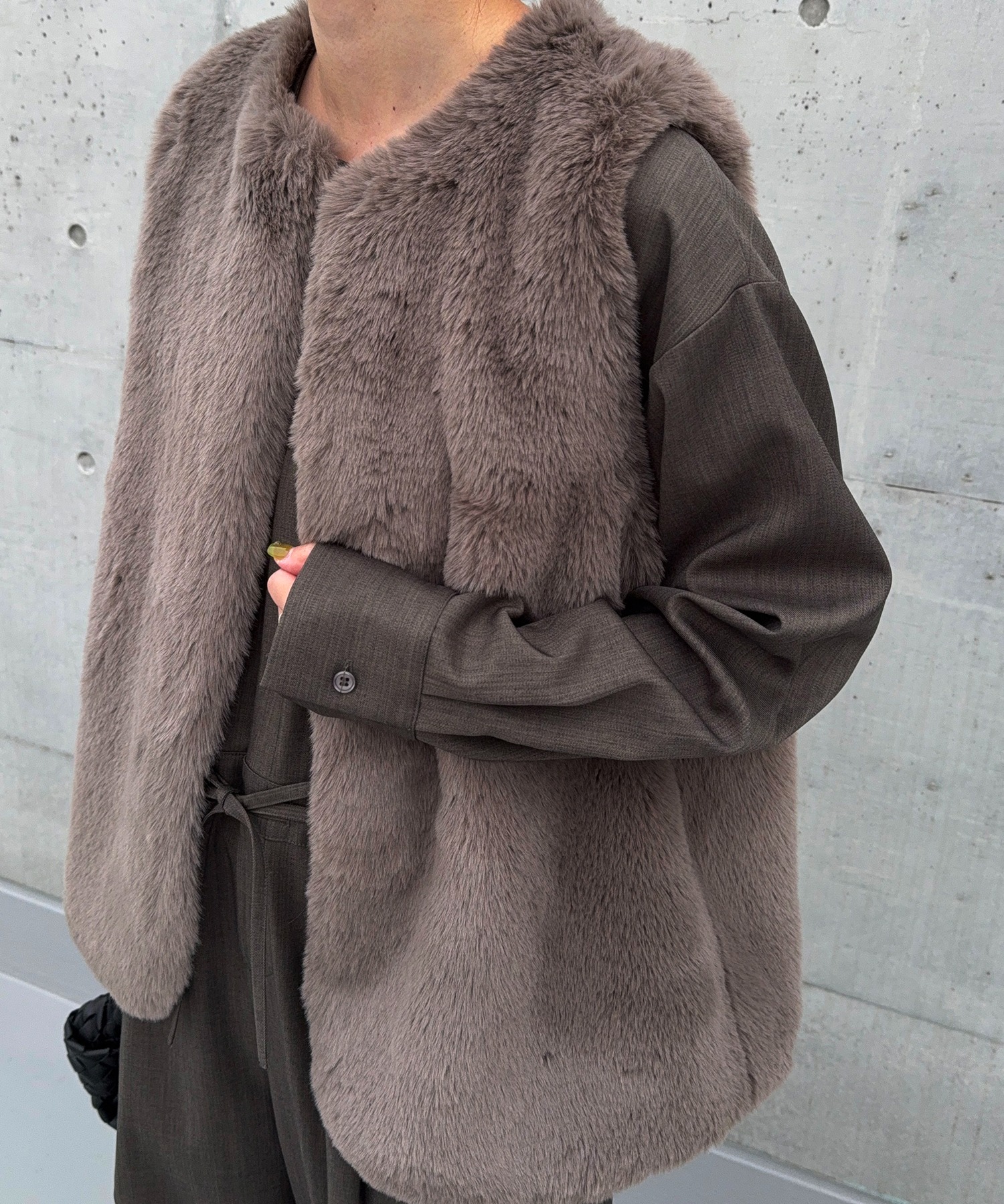 model：H166　着用サイズ：F
