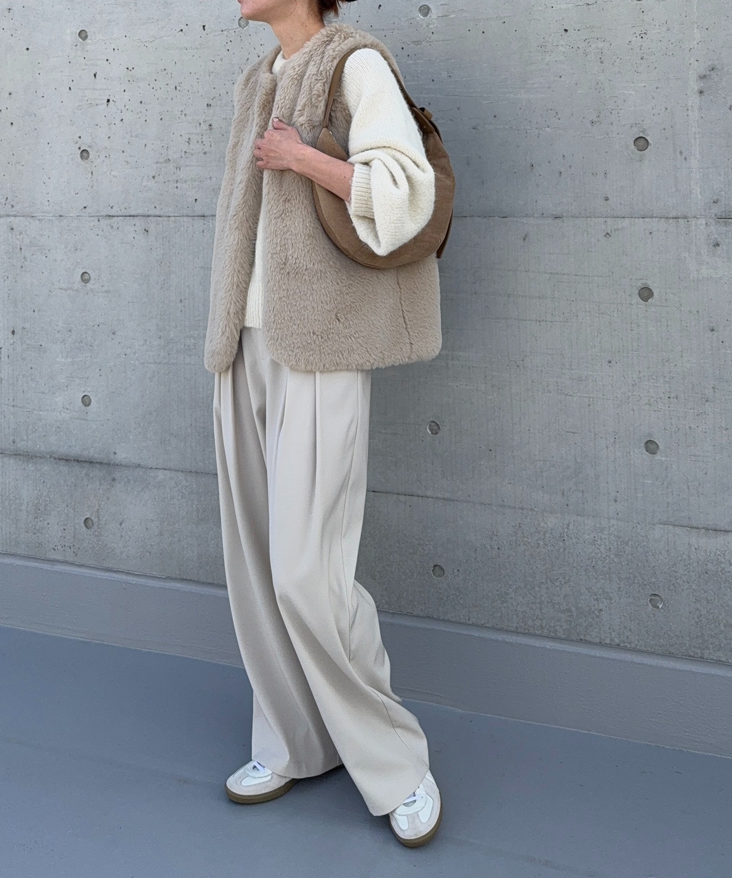 model：H166　着用サイズ：F