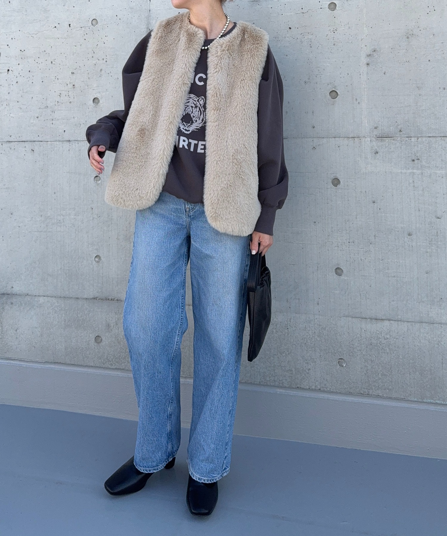 model：H166　着用サイズ：F