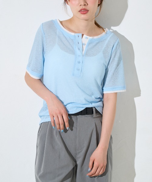 ブルー
