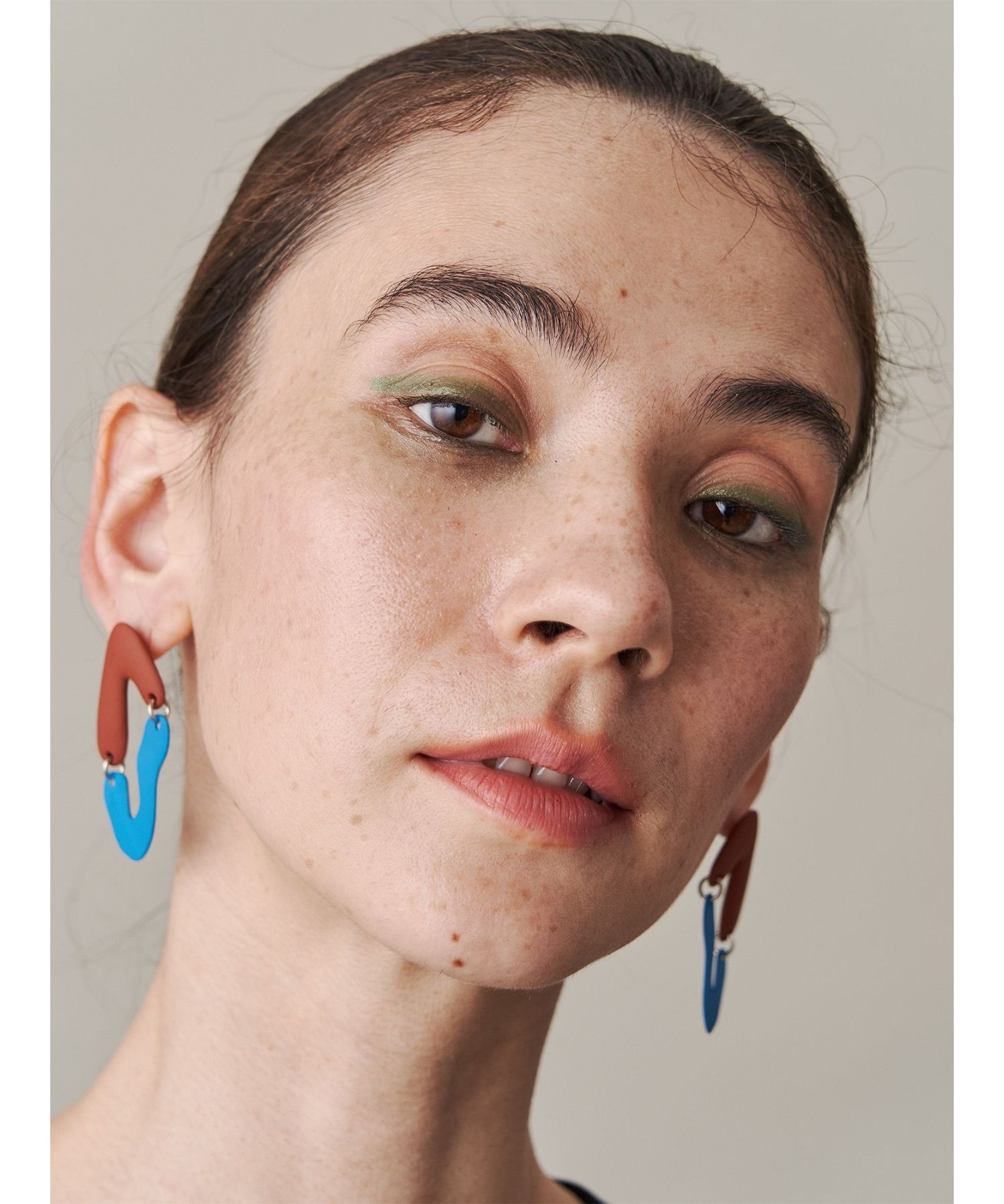 イヤリング SWAY TRIANGLE EARRING / スウェイトライアングルイヤリング