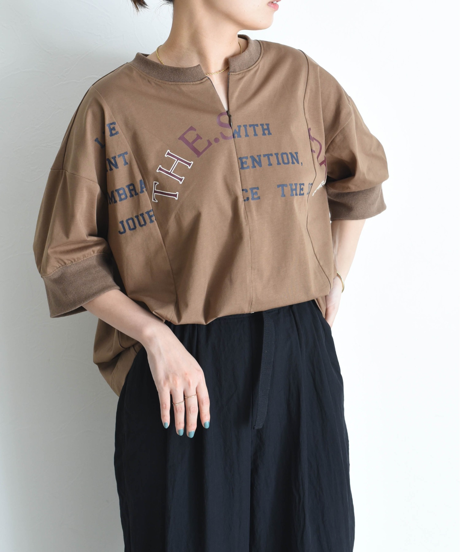 【即購入禁止】Eimee Law リメイクロゴネックコンシールTシャツ リメイクロゴネックコンシールTシャツ Eimee Law│Eimee Law