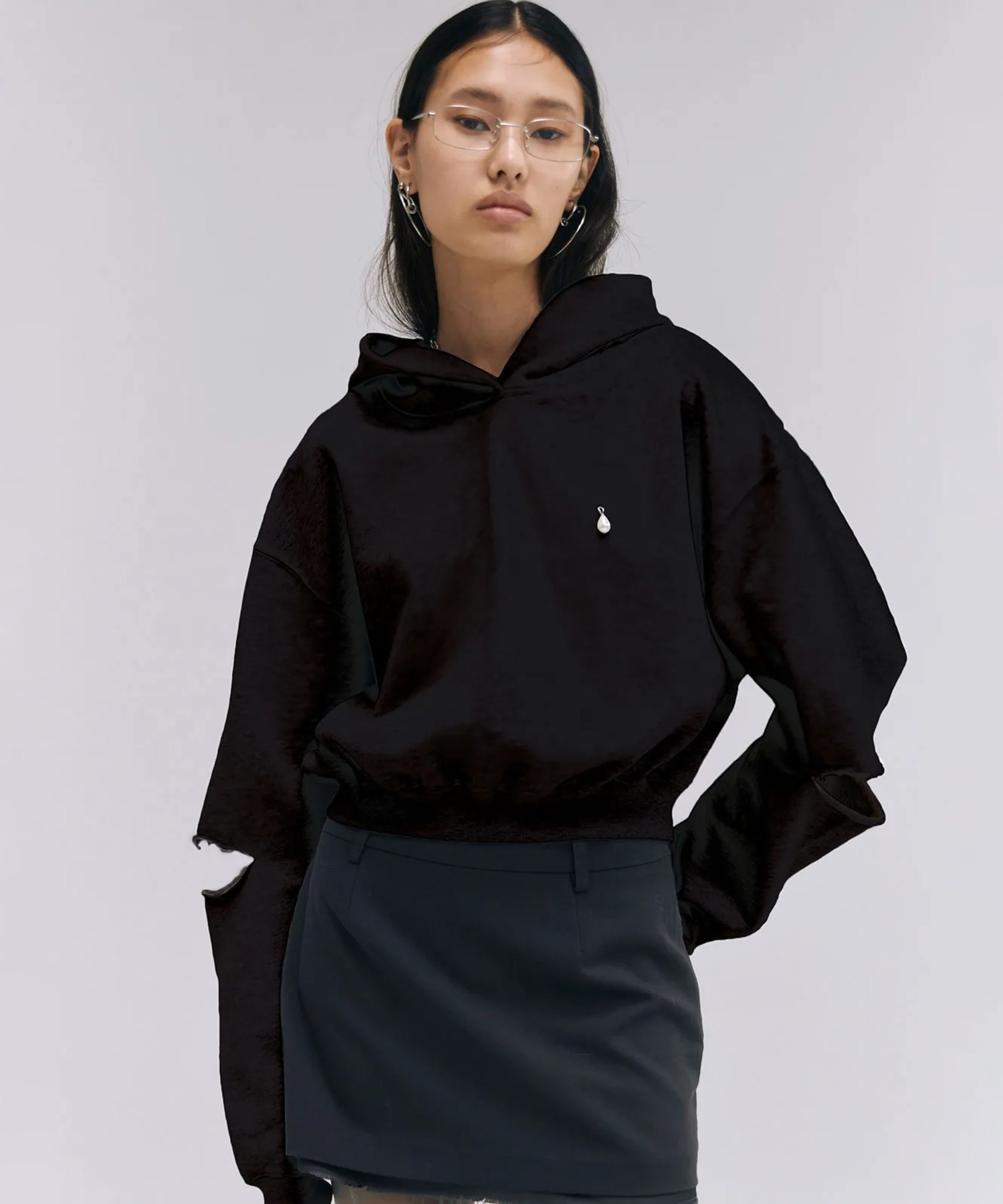 JOSEMOON/ジョゼムーン】SLIT SHORT HOODIE/スリットショート