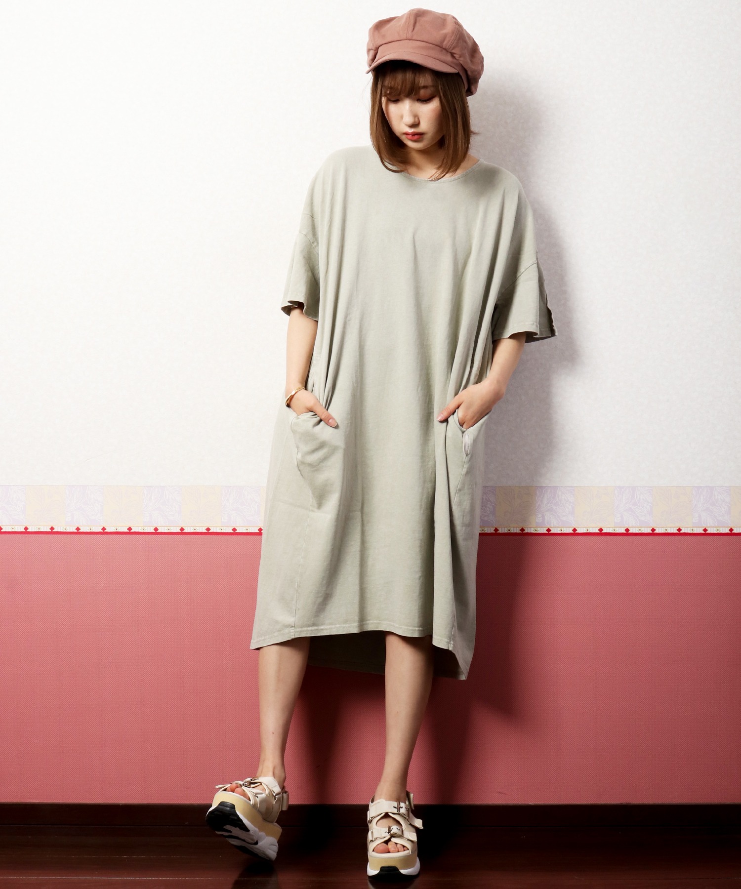 ヴィンテージ風後タック袖スリットワンピース Womens Urban Tales Com