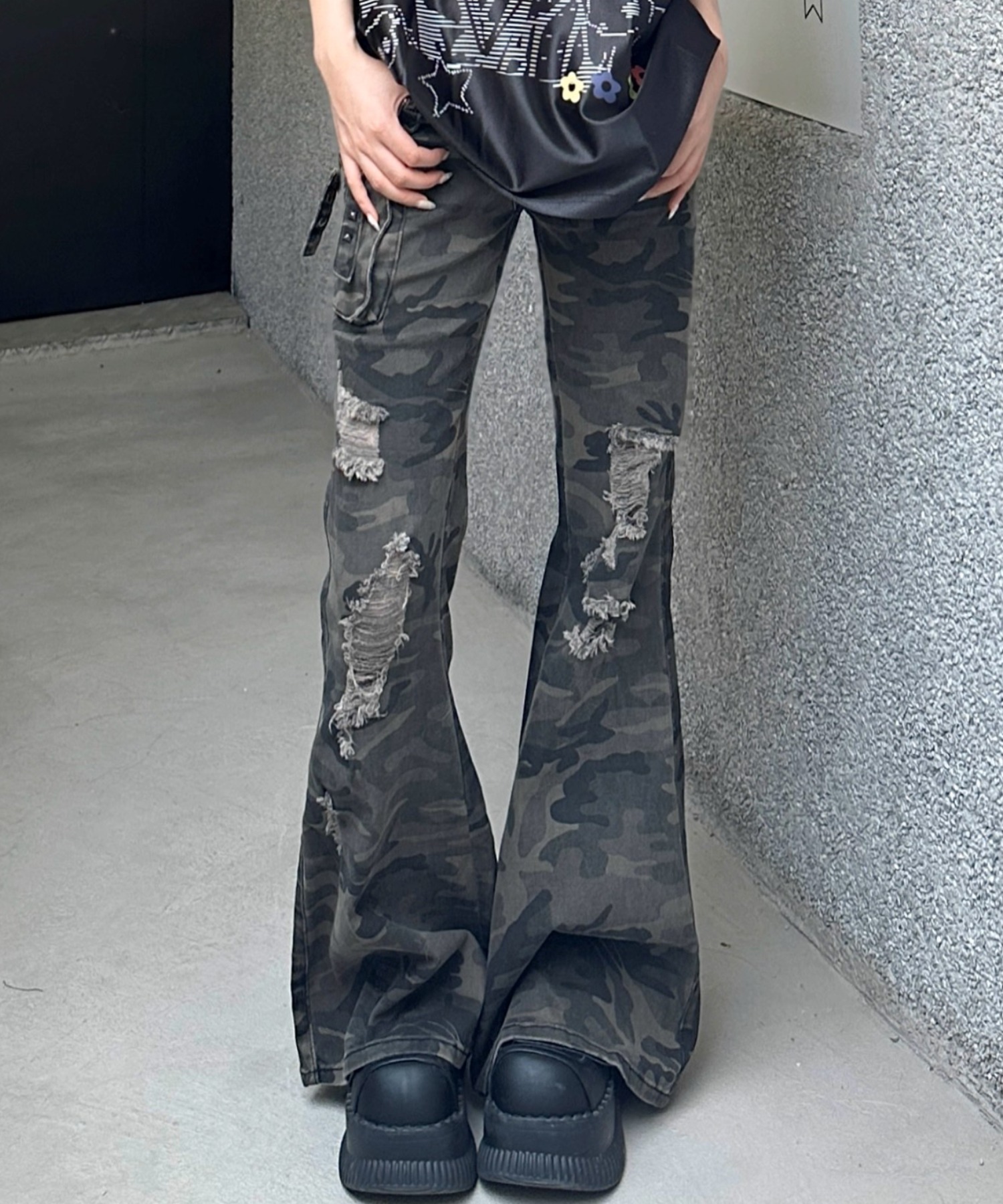 A'GEM/9 × .kom 『.KOM/ドットケーオーエム』ストレッチ素材 ダメージ