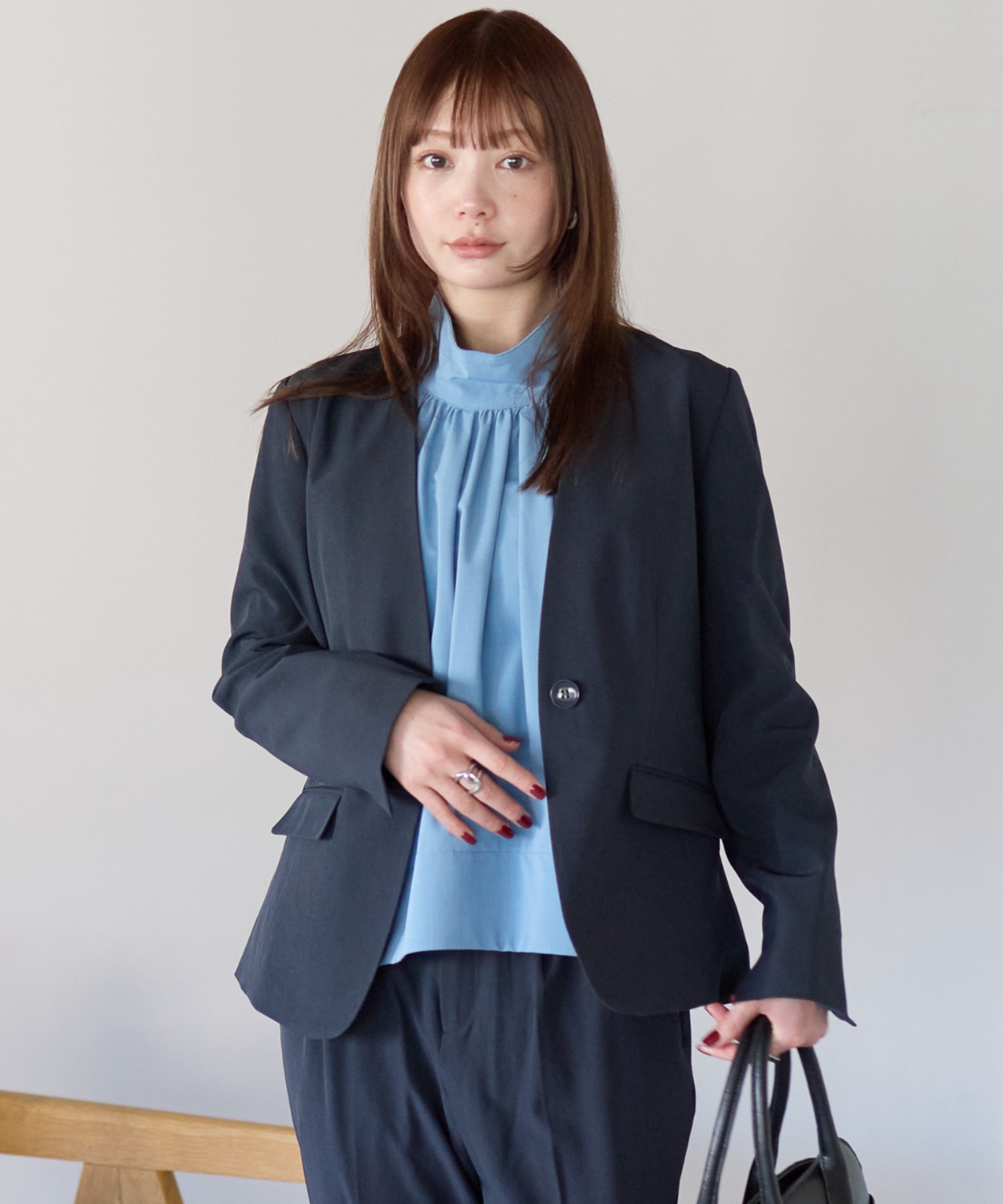 ネイビー