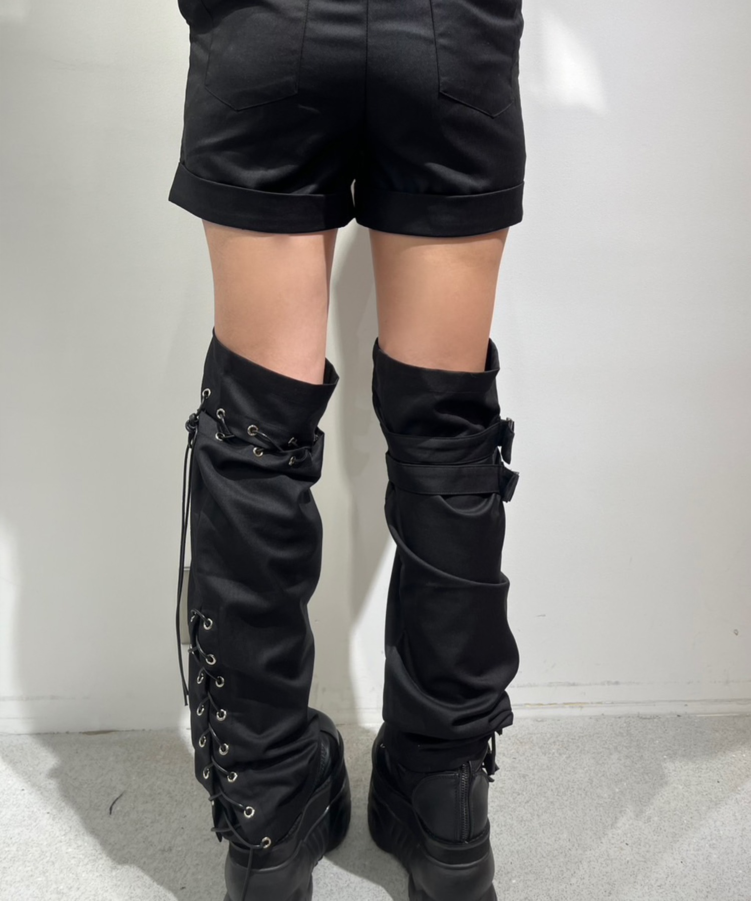 A'GEM/9 × .kom 『AOSPACE』レッグカバー付きショートパンツ