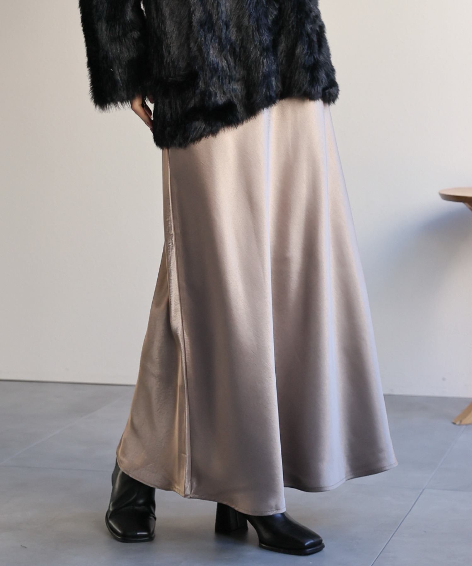 model：162cm 着用サイズ：F