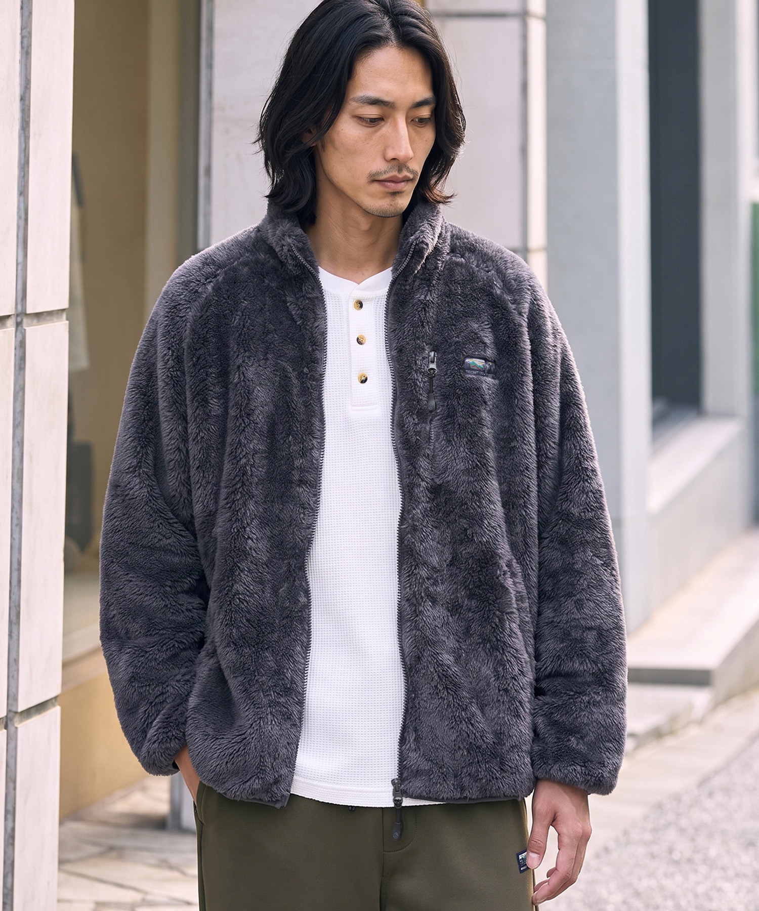 シャギーボアフリース ロゴ刺繍 オーバーサイズ ジップジャケット / 静