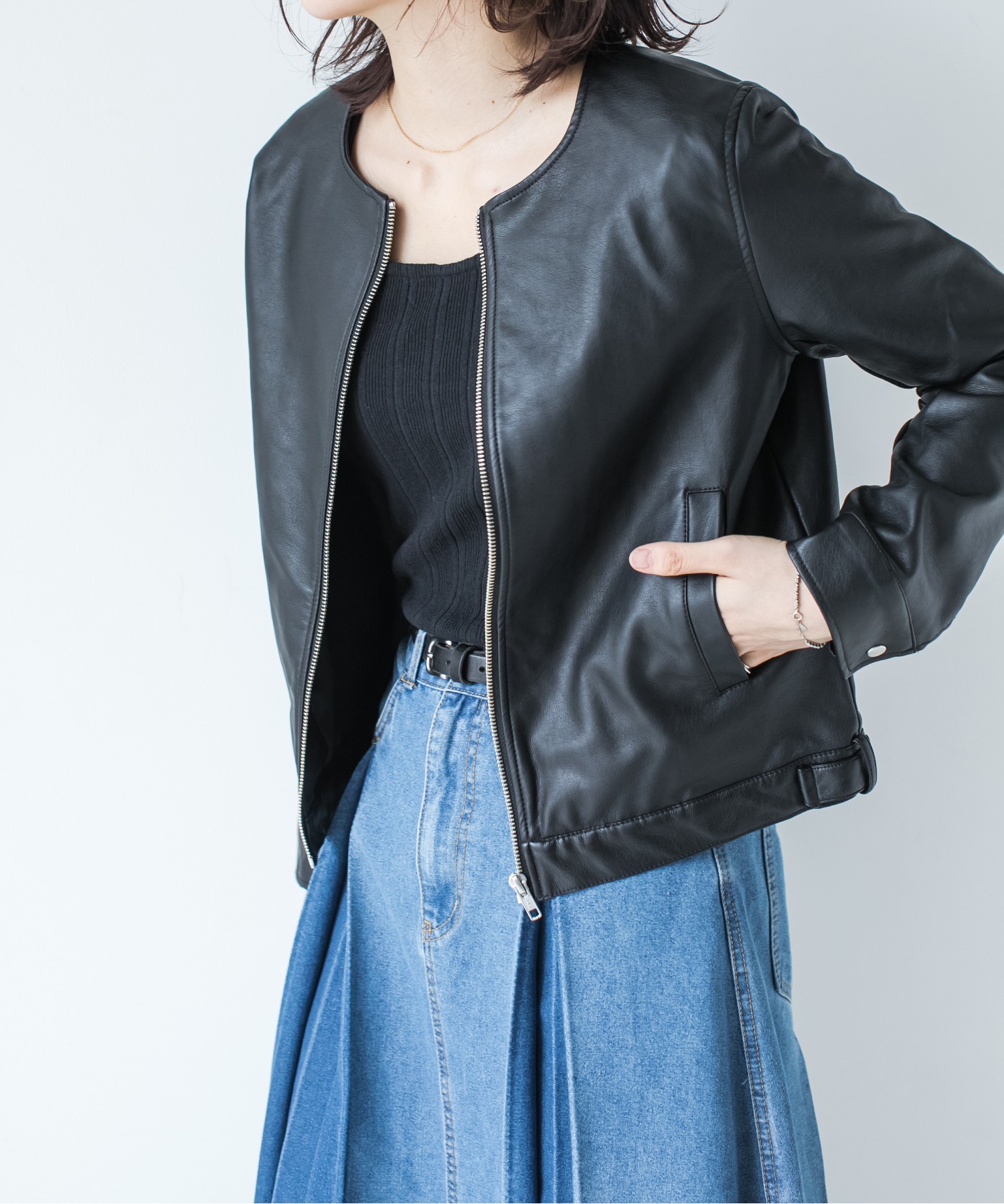 model：167cm / size：F / ブラック