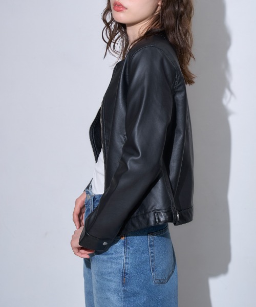model：163cm / size：F