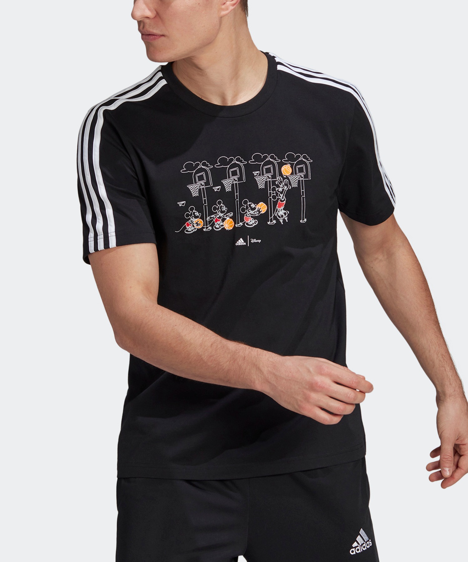 アディダス ディズニー ミッキー イン モーション 3ストライプス バスケットボール グラフィック 半袖tシャツ Adidas