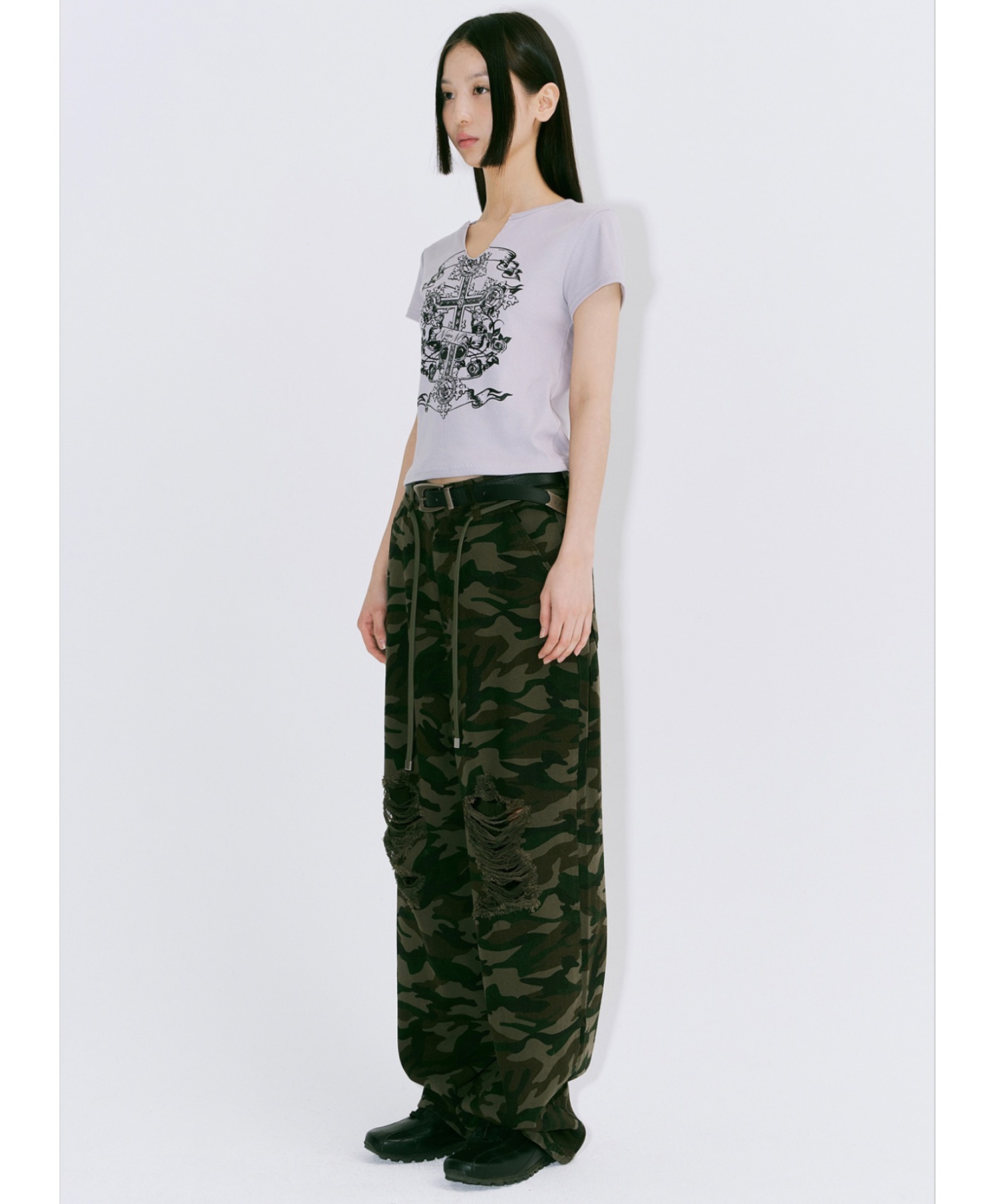 A'GEM/9 × .kom 『NIIER NOR/ニア ノア』 CROSS-ROSE CROP TOP