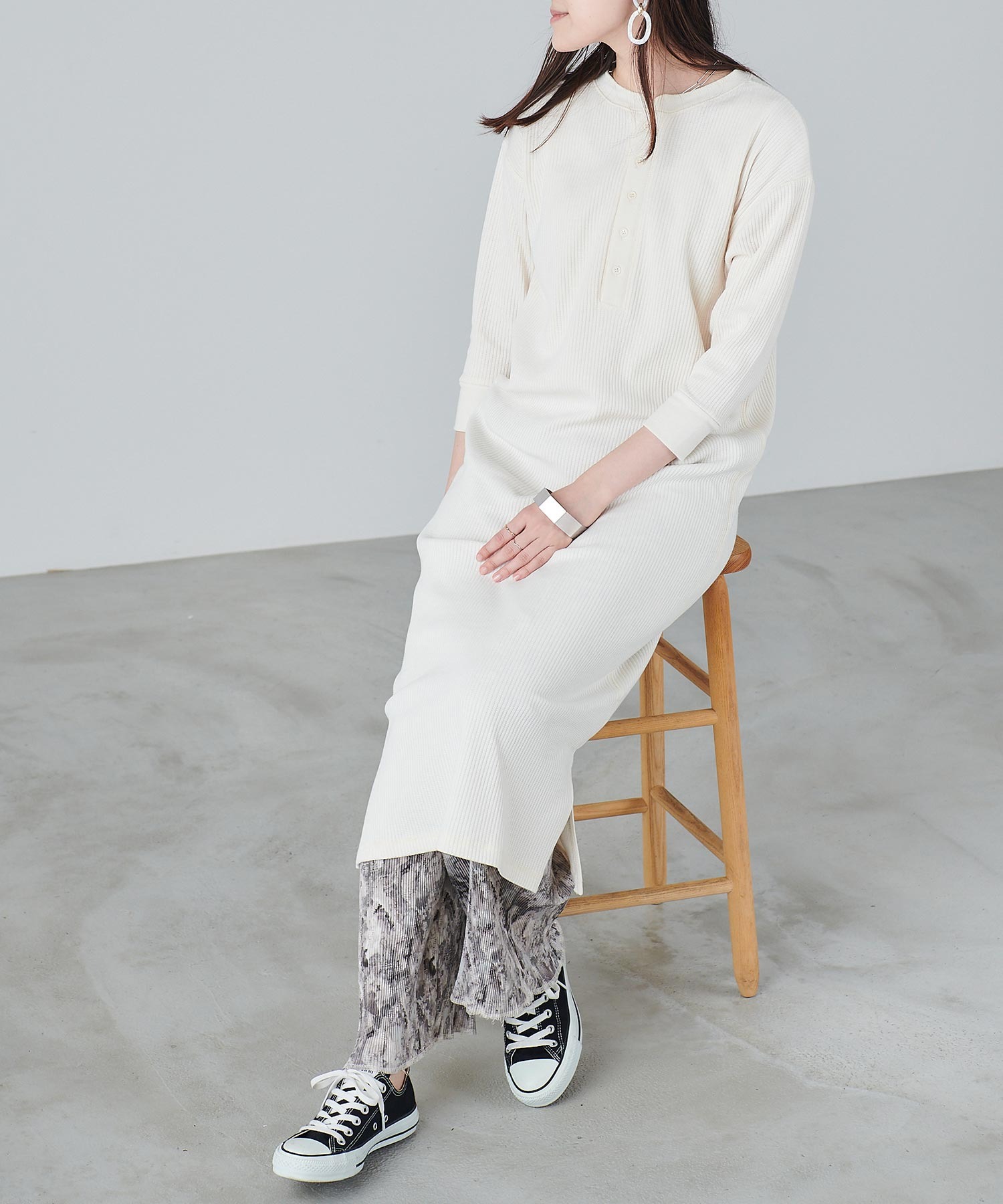 誕生日 お祝い サーマルヘンリーネックロングワンピース