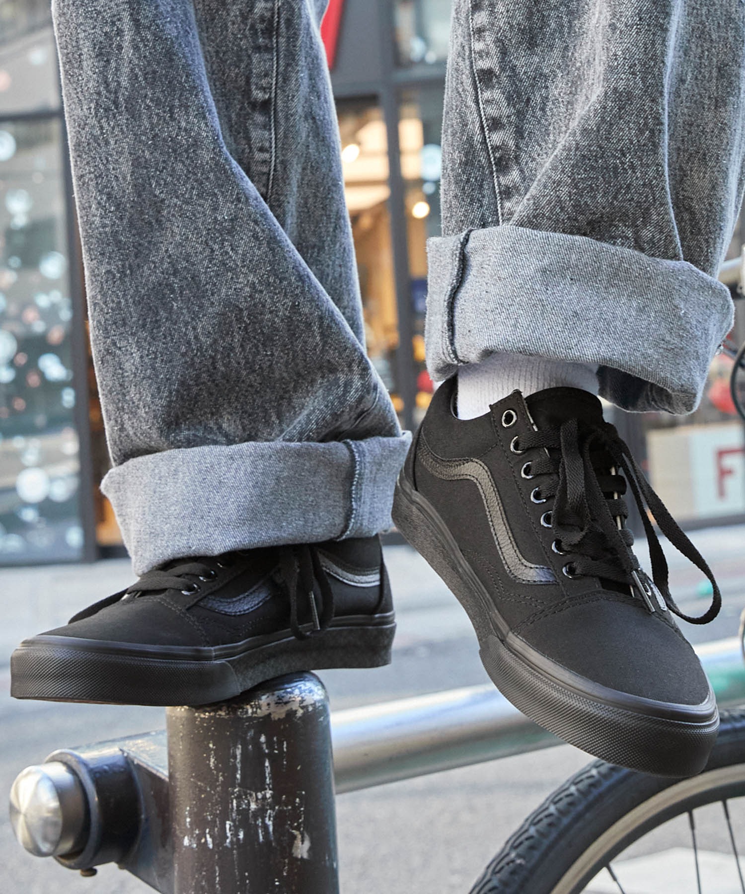 VANS スニーカー ブラック - 靴