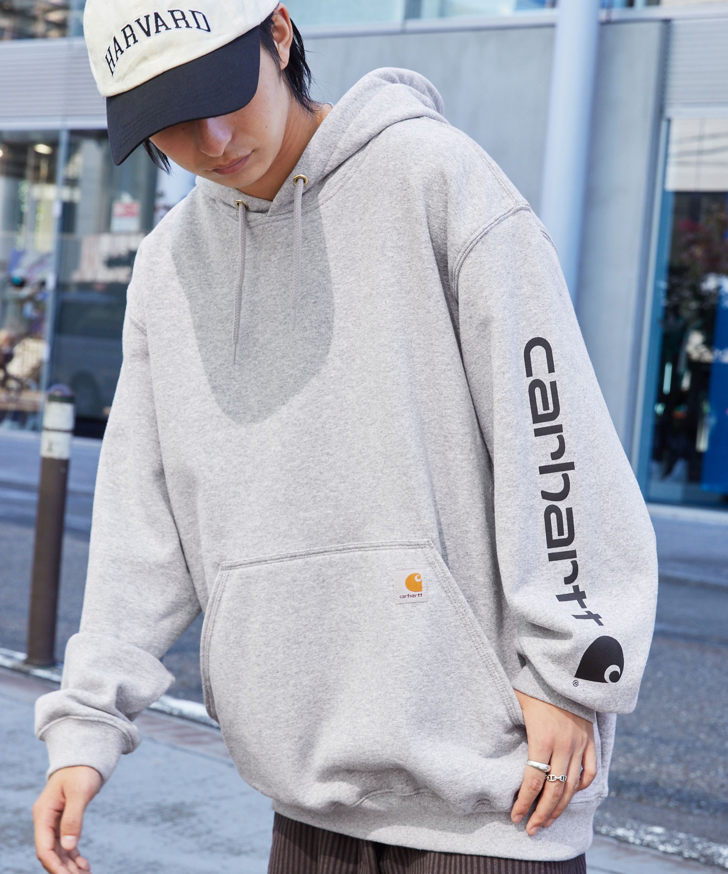 Carhartt パーカー