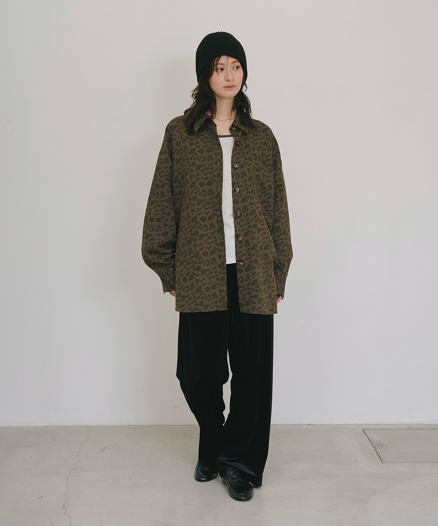 model：H166 着用サイズ：F