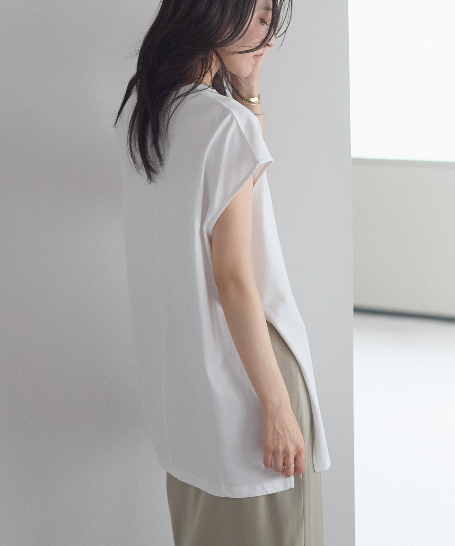 model：161cm 着用サイズ；F