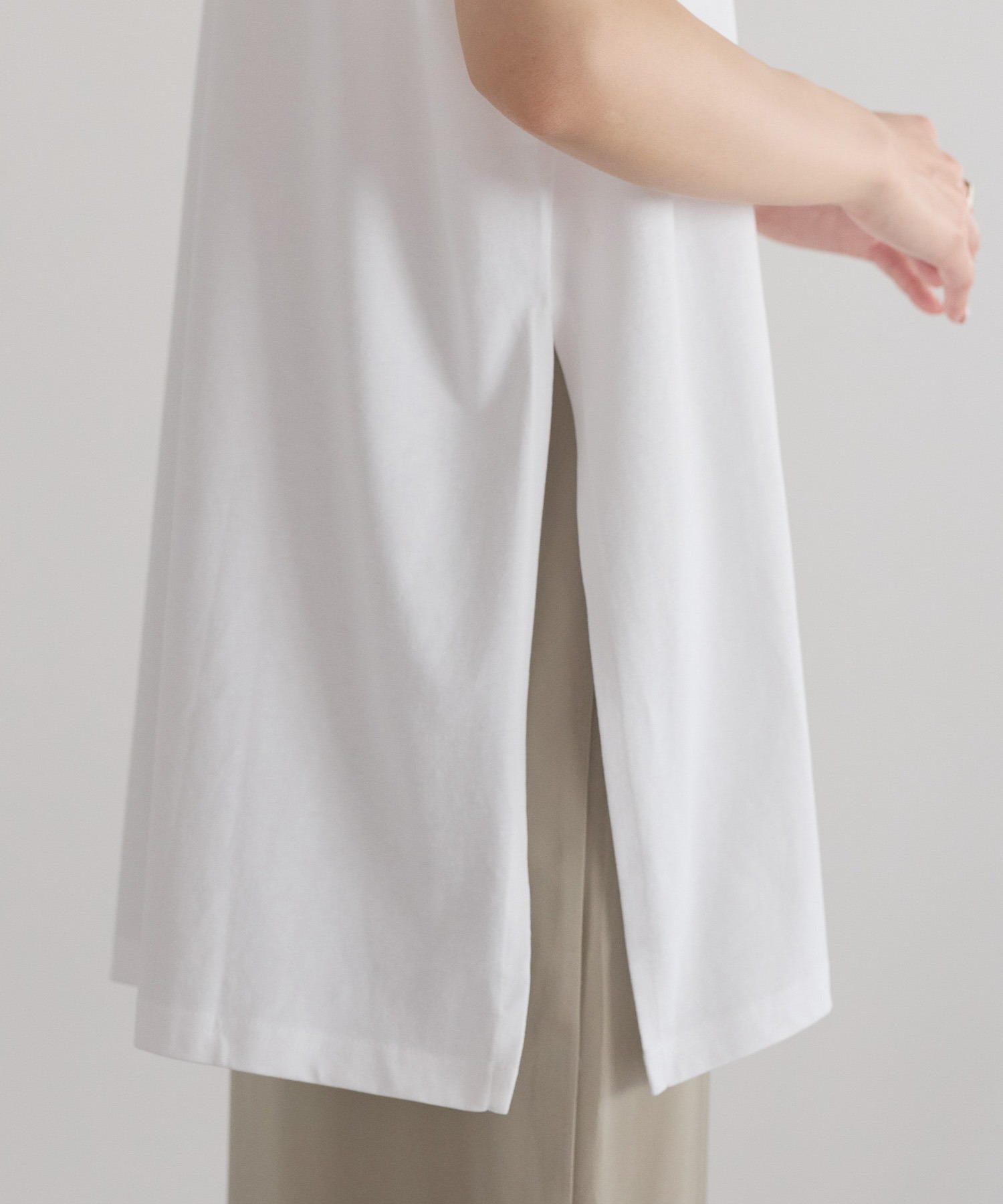 スリット長さ：約32cm
