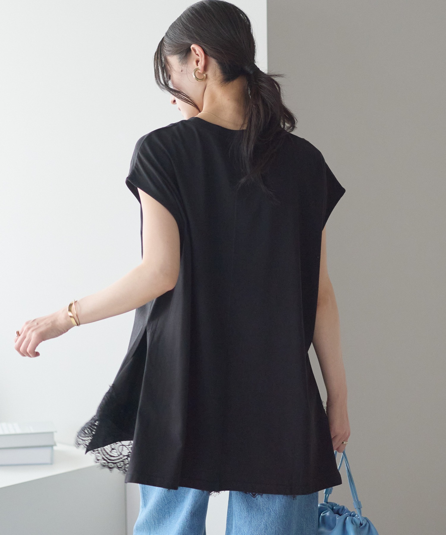 model：161cm 着用サイズ；F
