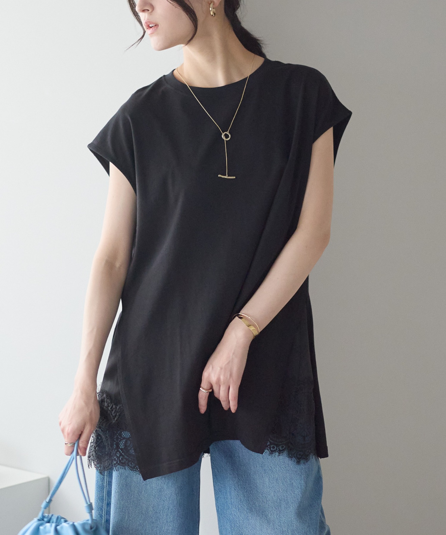 model：161cm 着用サイズ；F