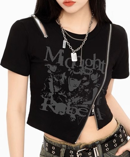 tシャツ A'GEM/9 × .kom 「.KOM/ドットケーオーエム」 ZIPデザインアシンメトリーTEE レディース A'GEM/9 × .kom 『.KOM/ドットケーオーエム』 ZIPデザイン