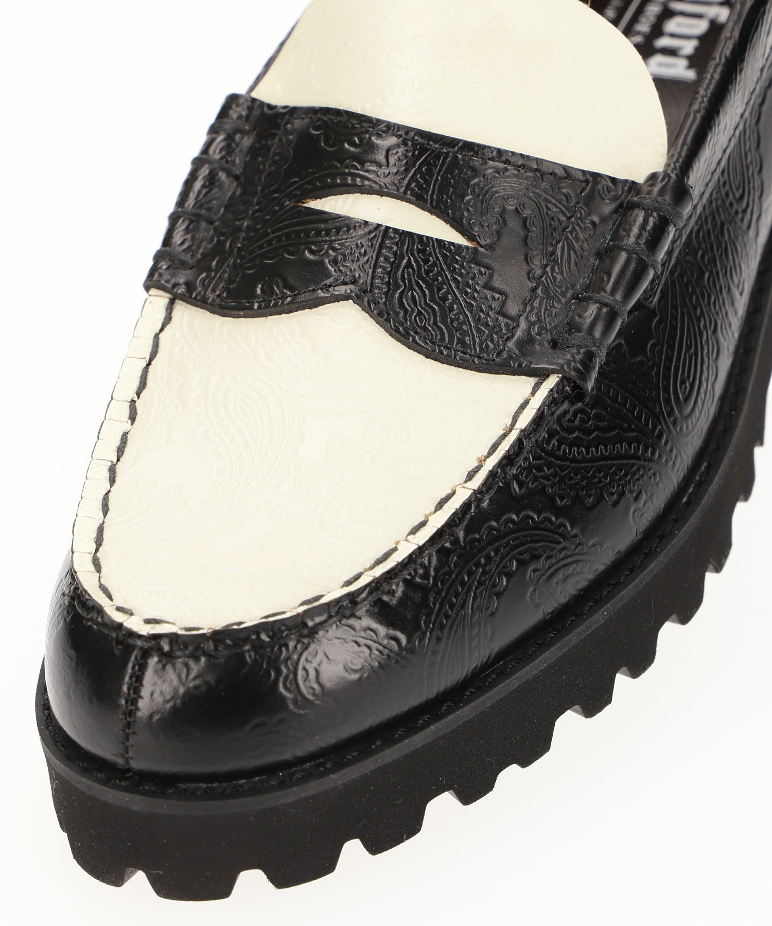 靴 TANK SOLE LOAFERS / BLACK WHITE PAISLEY PaisleyTankSoleLoafers___07.