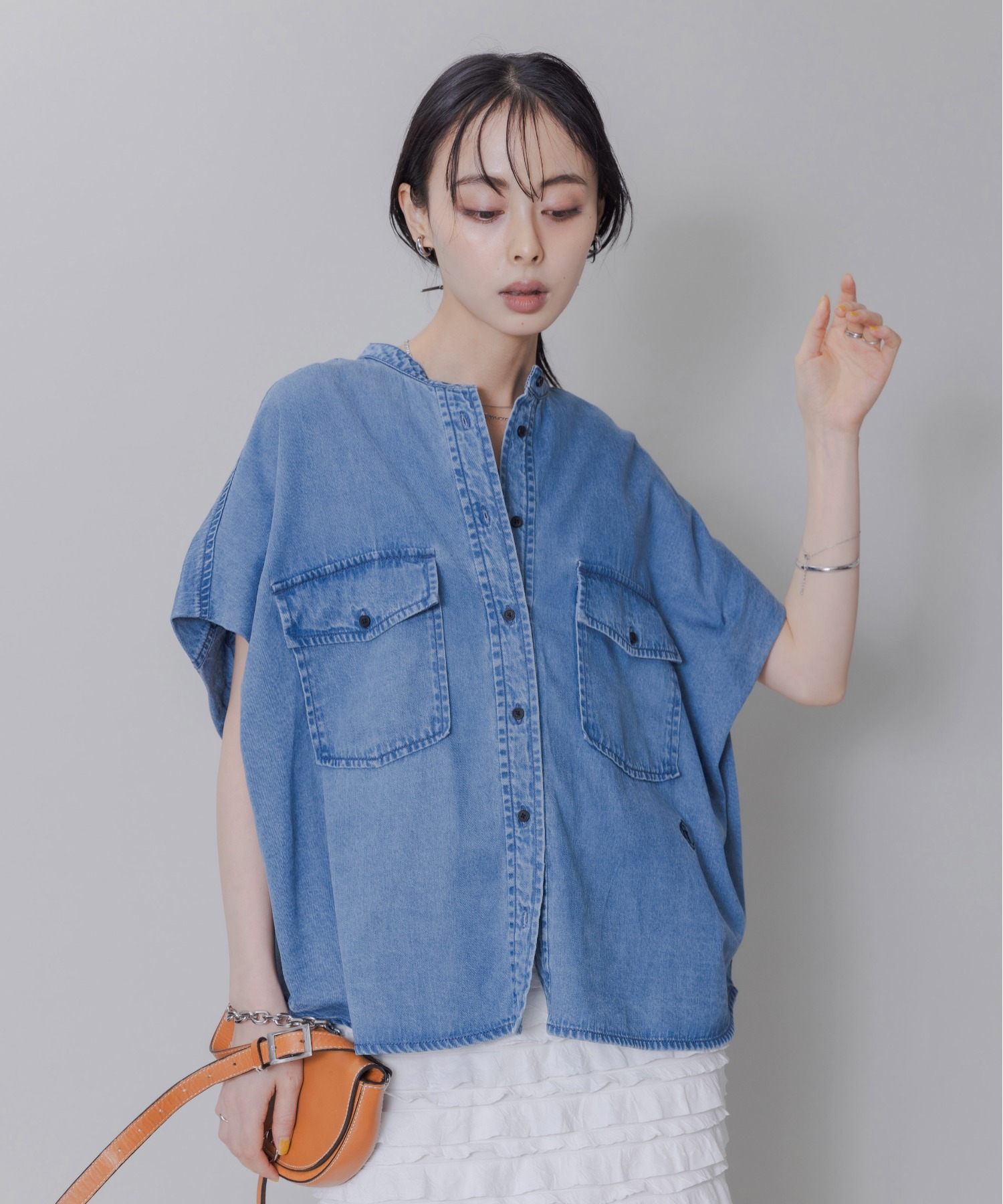 eimy istoire❤︎オフショルダーフレアテンセルデニムシャツ