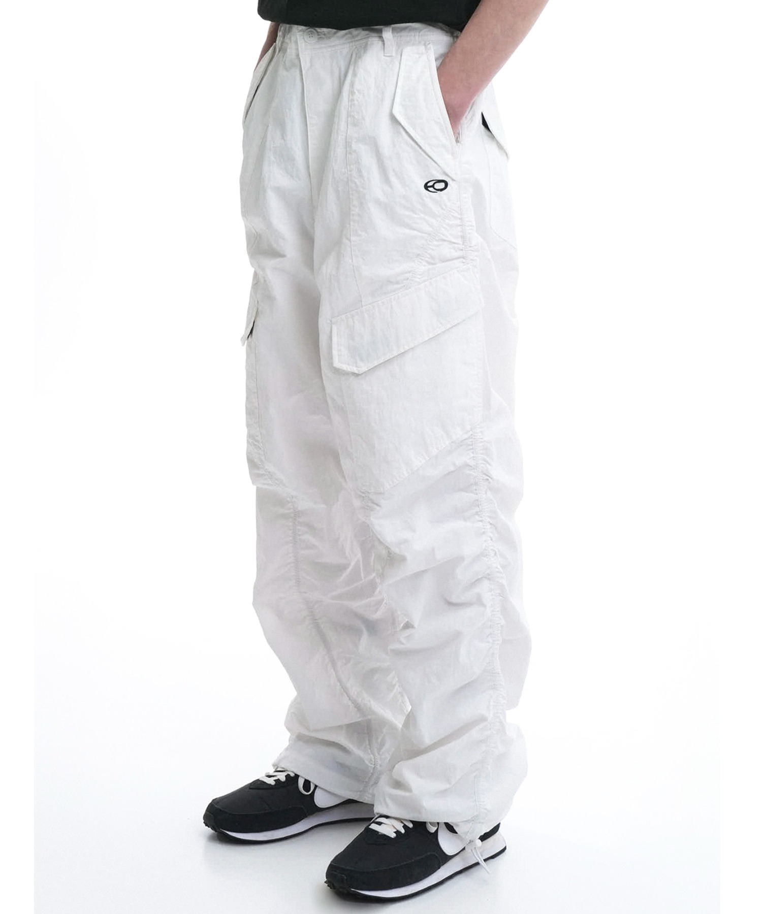 OY/オーワイ』 NYLON SHIRRING CARGO PANTS/ナイロンシャーリング