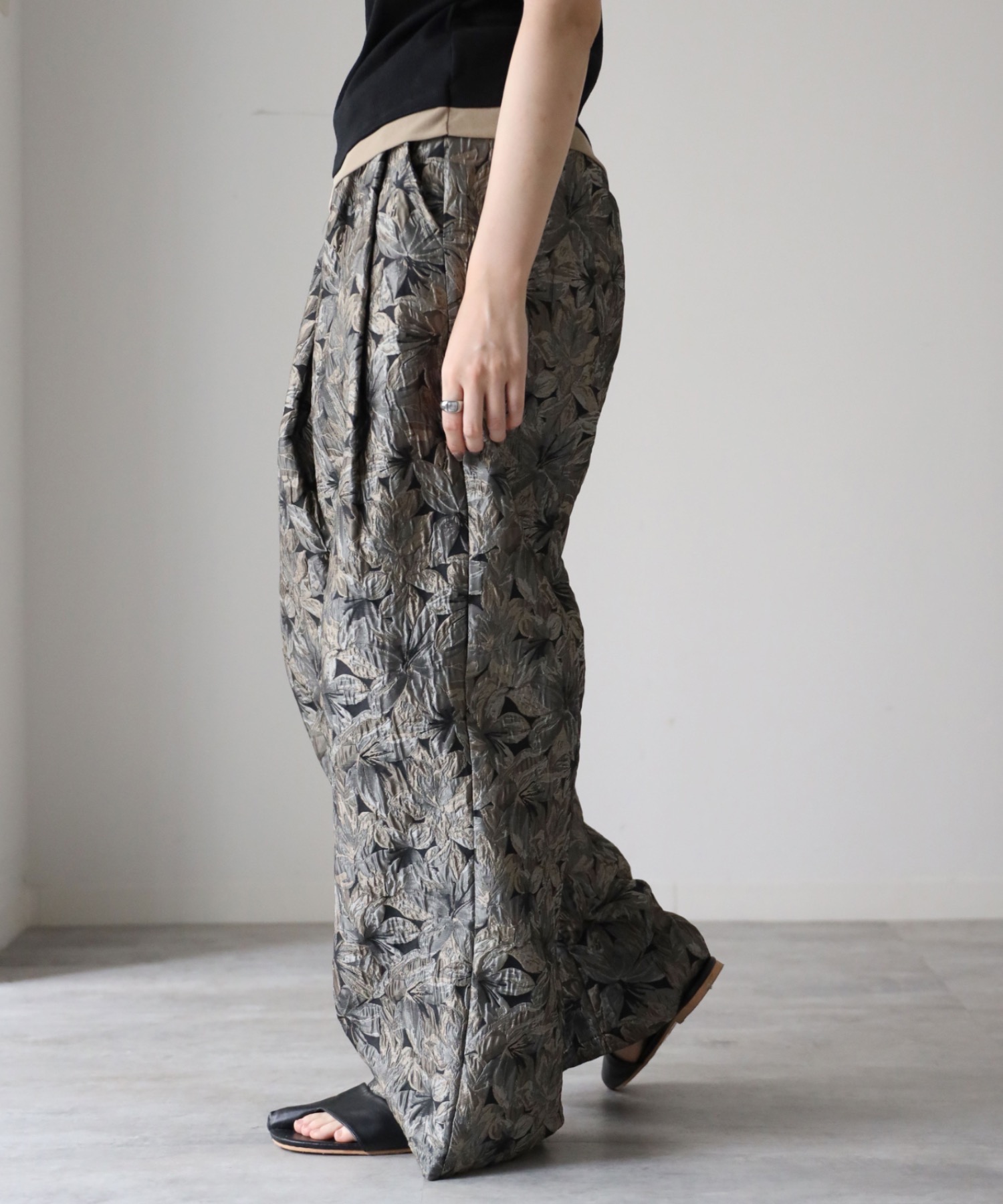 model：164cm. 着用サイズ：FREE