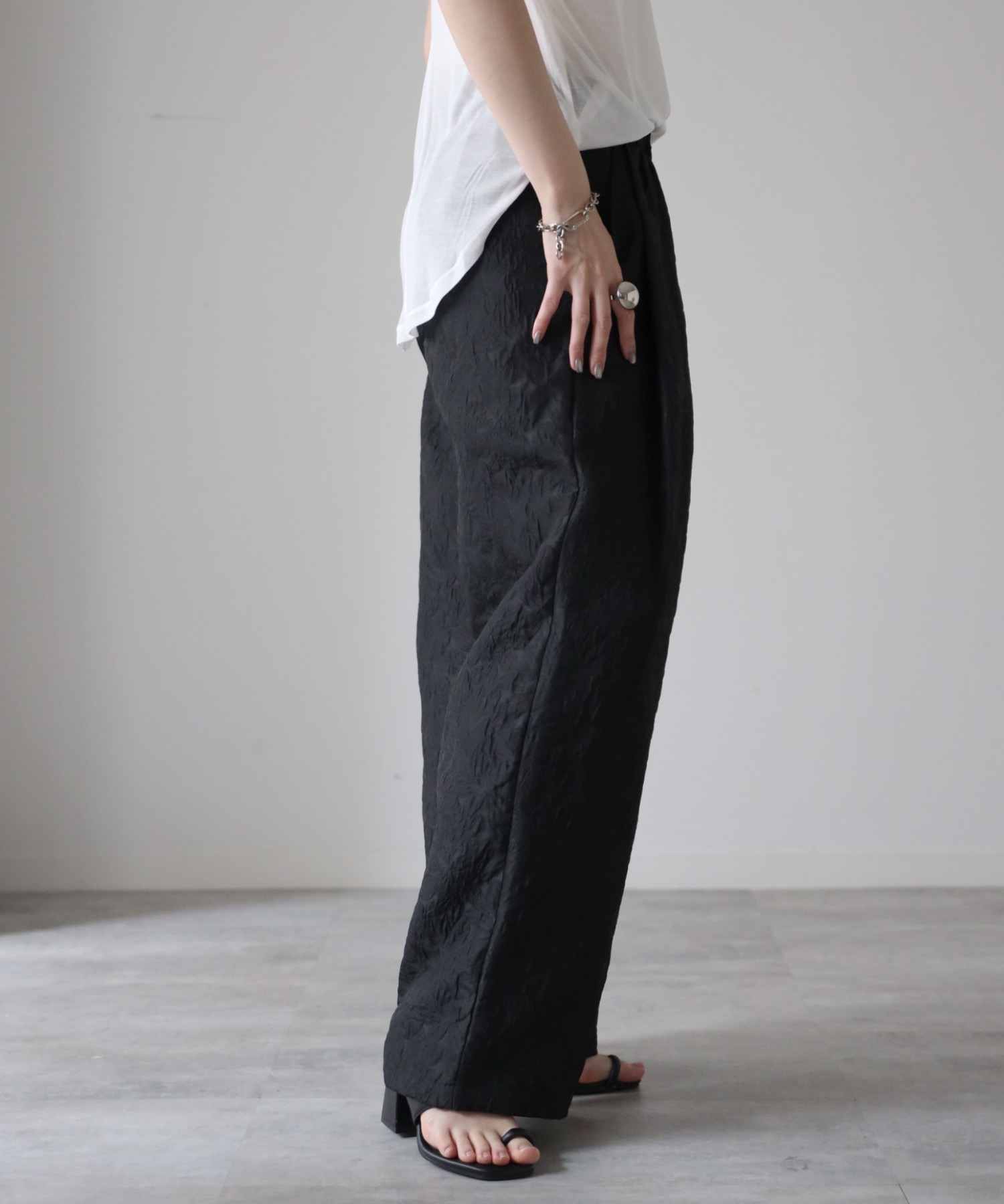 model：164cm. 着用サイズ：FREE