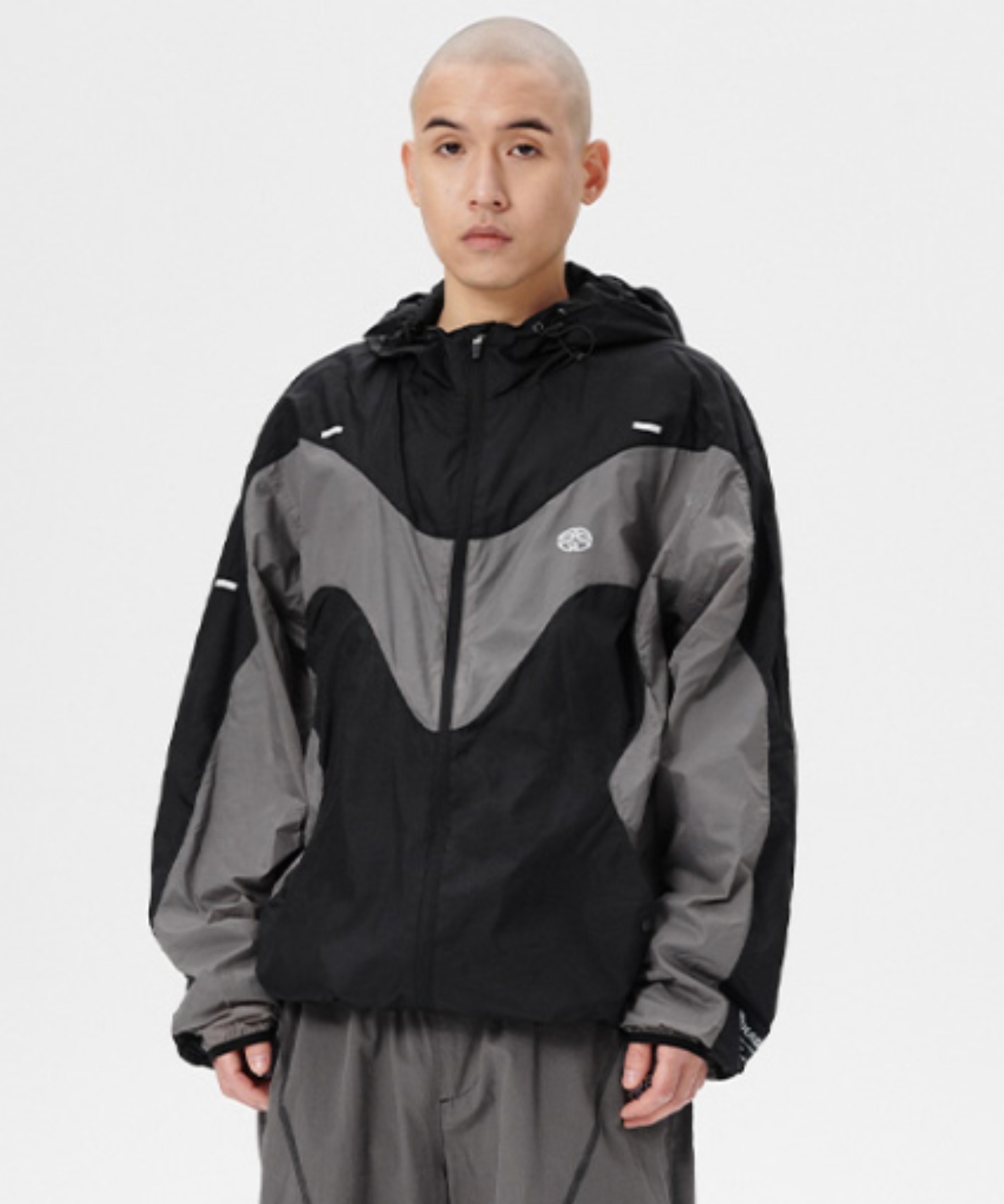 mahagrid/マハグリッド』WAVE M LOGO HOODED WINDBREAKER/ウエーブロゴ