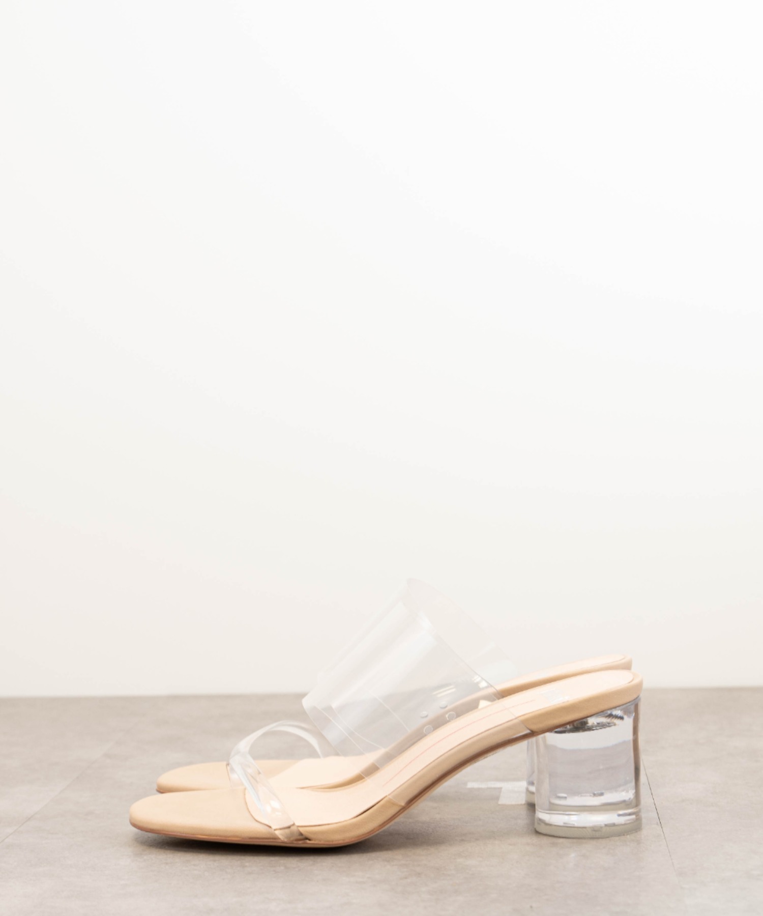 【Mollini/モリーニ】太ヒール ミュールサンダル　クリア