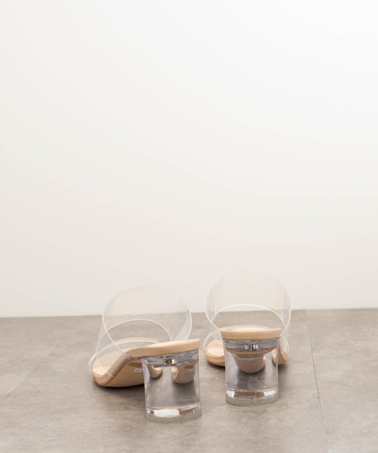 【Mollini/モリーニ】太ヒール ミュールサンダル　クリア