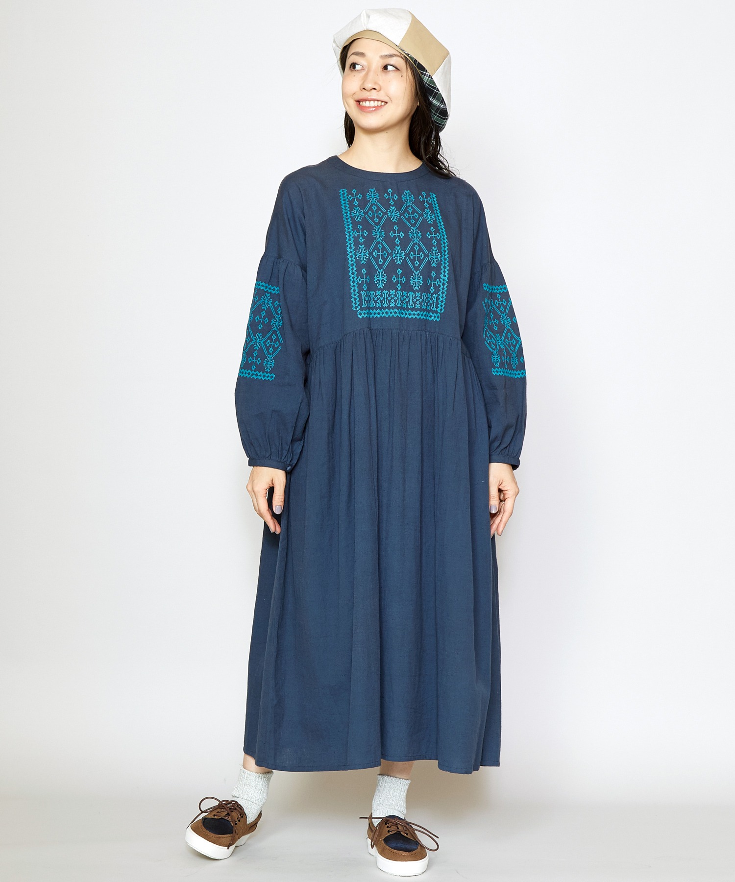 チャイハネ Yul クロスステッチワンピース