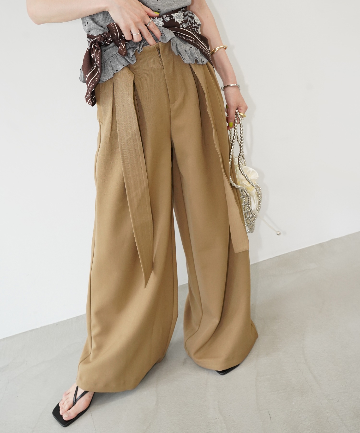 サイドベルト タックワイドパンツ chw26s111-ファッション通販サイト