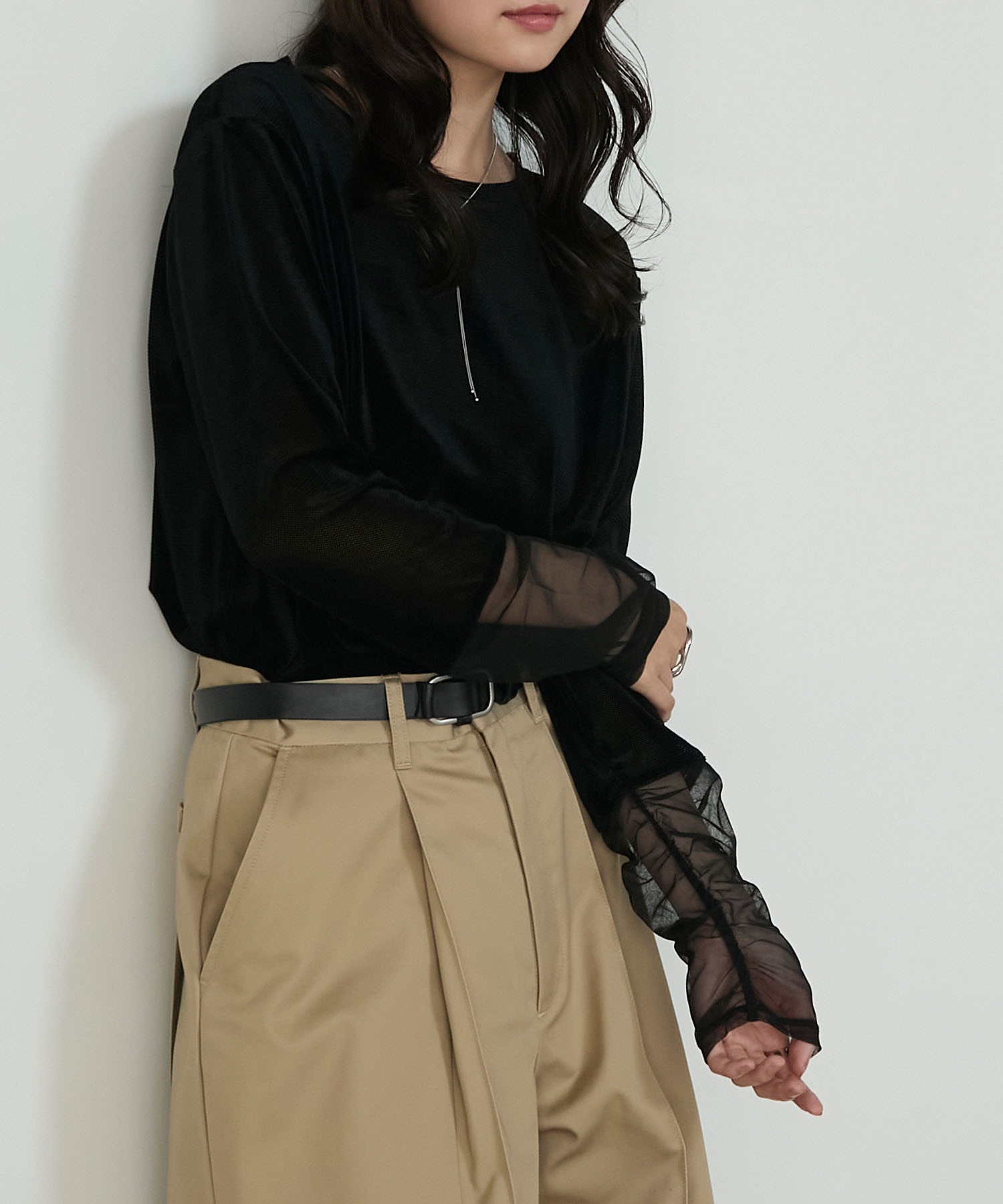 forksy.】＜エブリデイシリーズ＞袖シャーリング ベロアシアートップス 