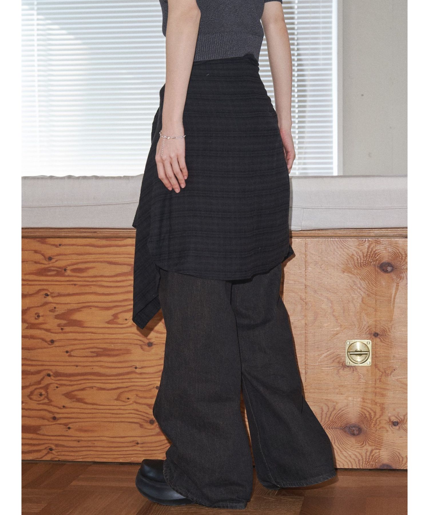 VEQUM】RIM WIDE JEANS