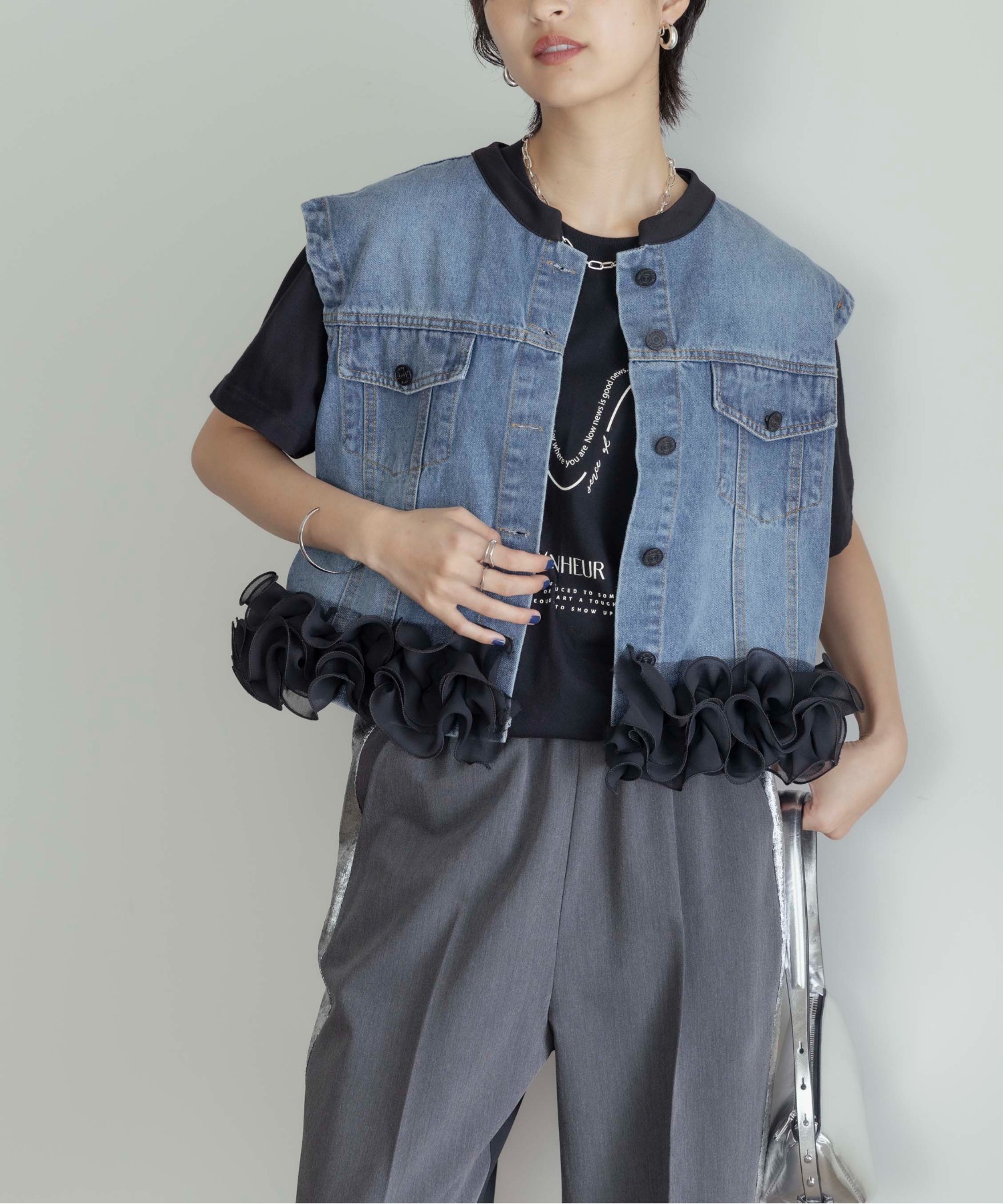 ヘムフリルデニムベスト ヘムフリルデニムベスト Eimee Law│Eimee Law & LHELBIE 公式