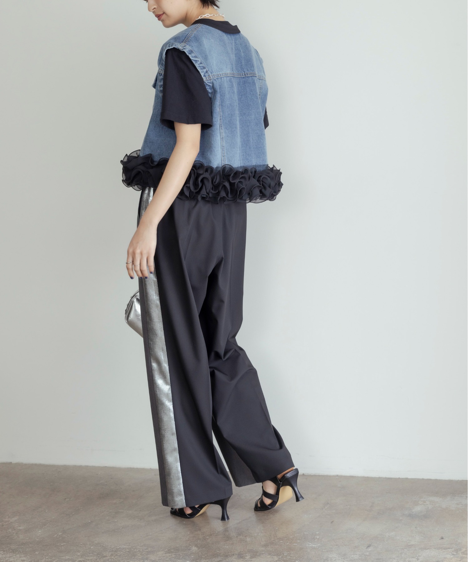 ヘムフリルデニムベスト Eimee Law│Eimee Law & LHELBIE 公式