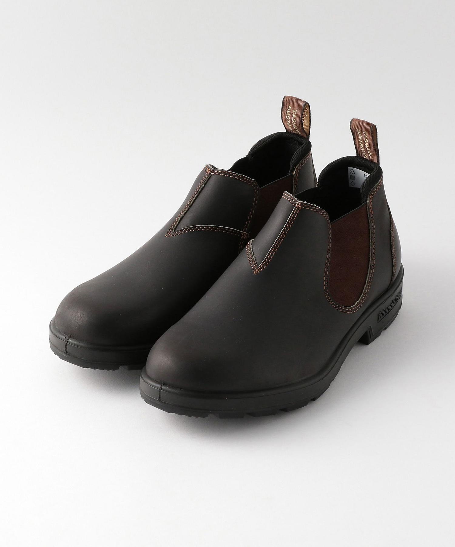 blundstones in the summer