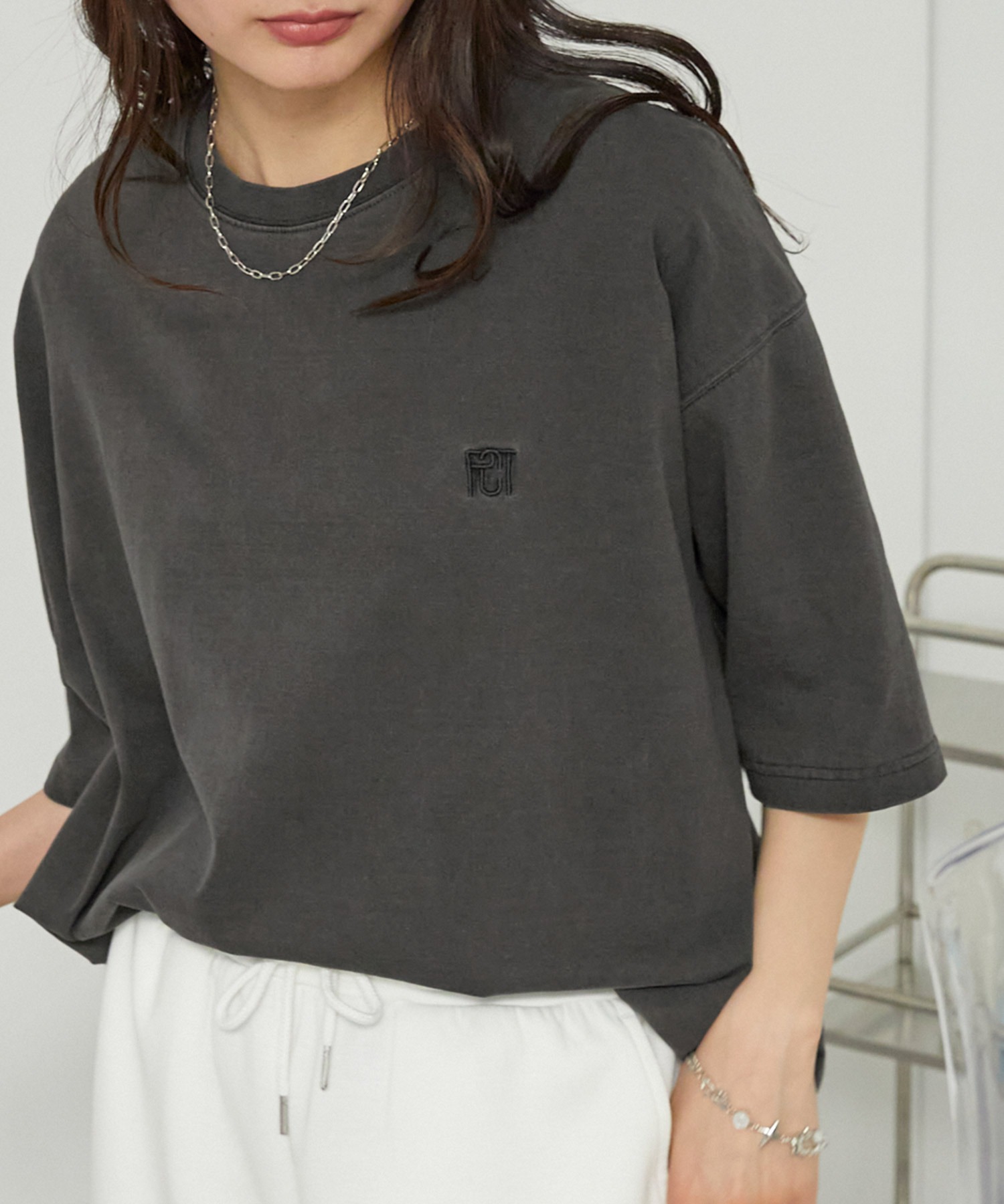 ピグメント加工ワンポイント刺繍オーバーサイズ半袖Tシャツ MONO-MART