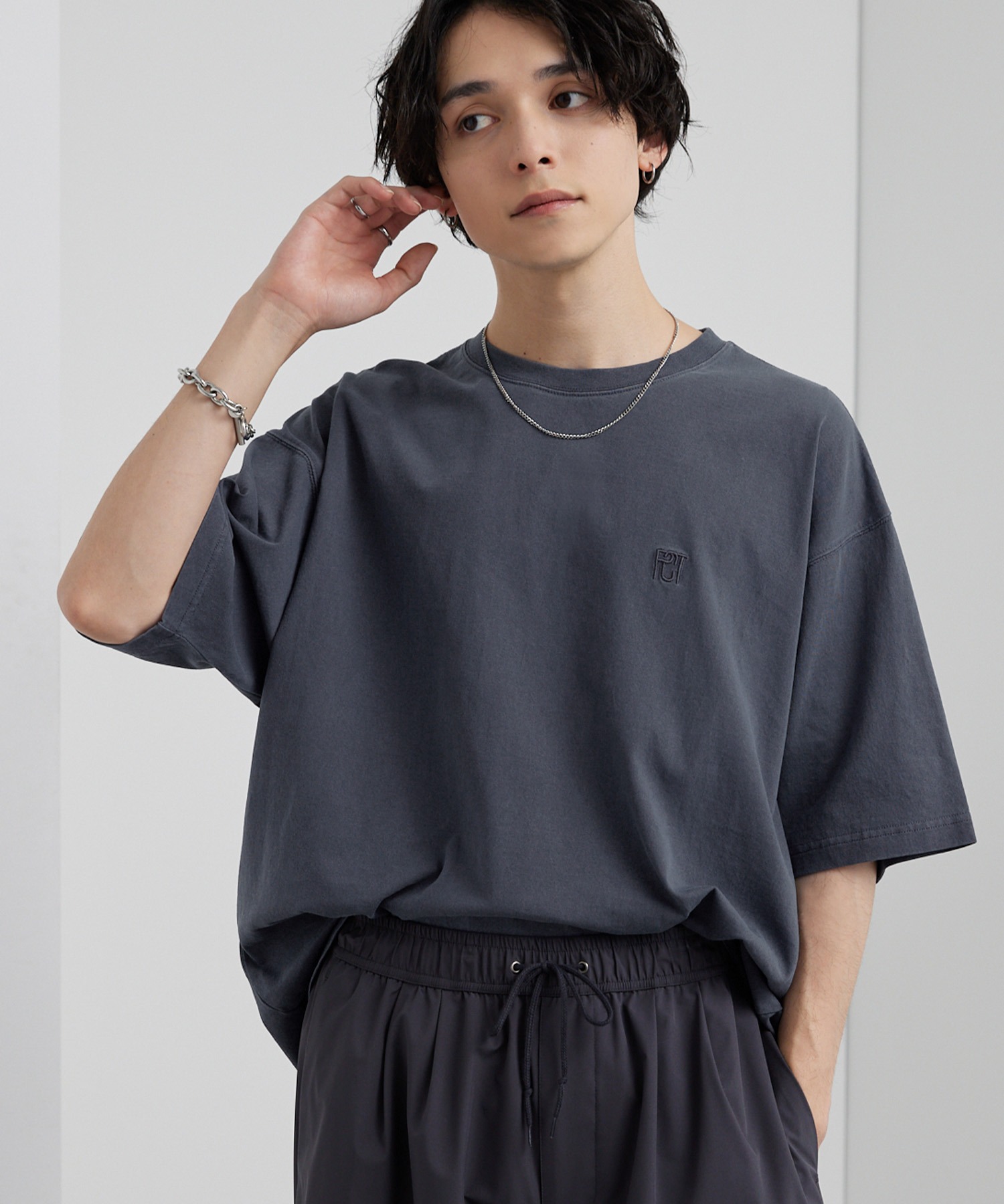 ピグメント加工ワンポイント刺繍オーバーサイズ半袖Tシャツ MONO-MART