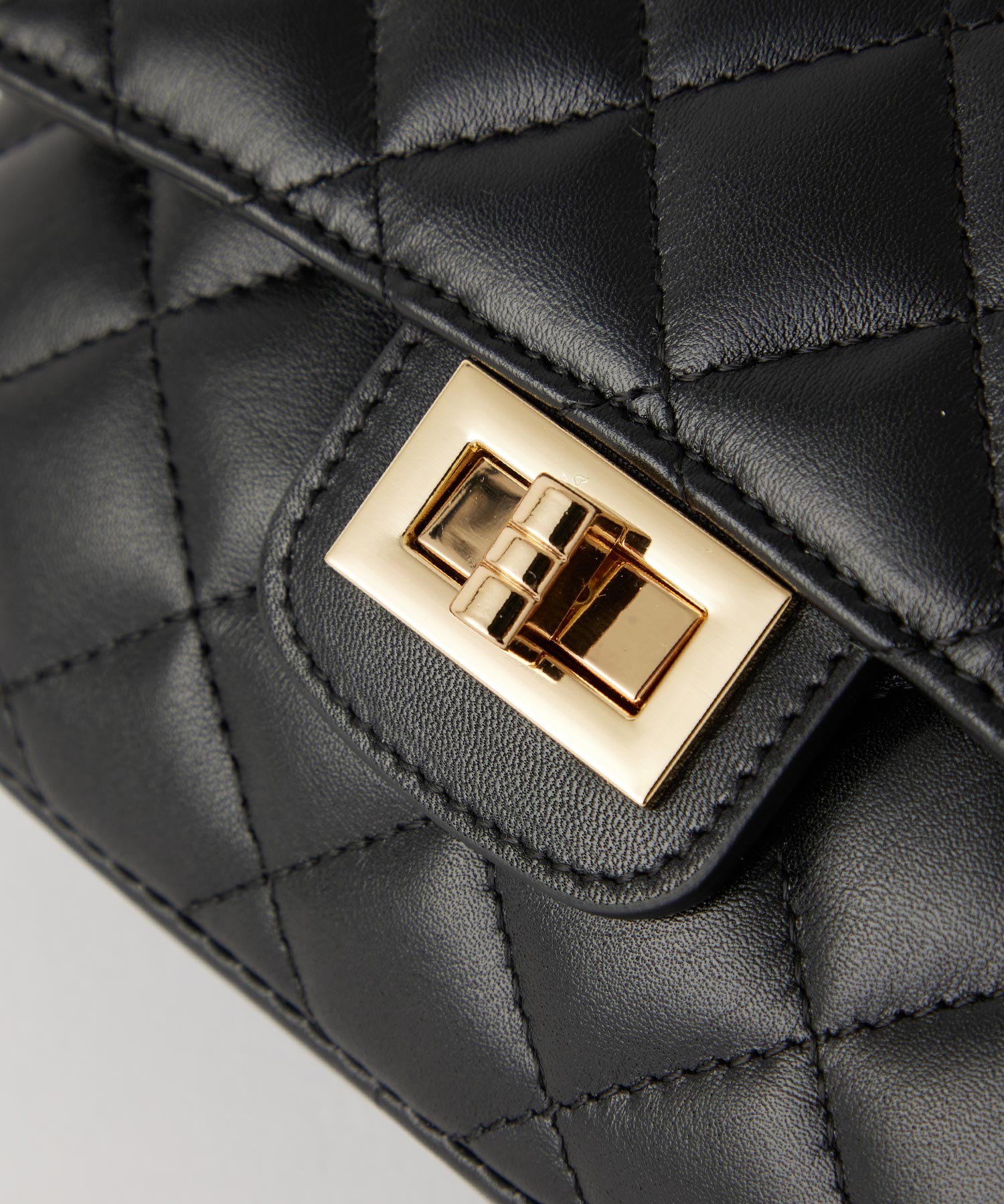 forksy.】【AULENTTI / オウレンティ】キルティングチェーンショルダー