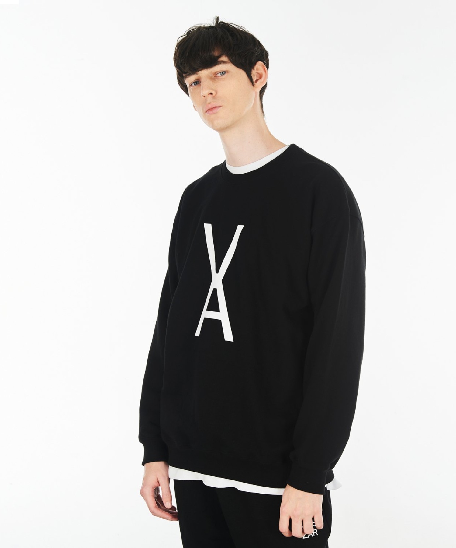 A'GEM/9 × .kom『VARZAR/バザール』VA BLACK BIG LOGO SWEATSHIRT/VA